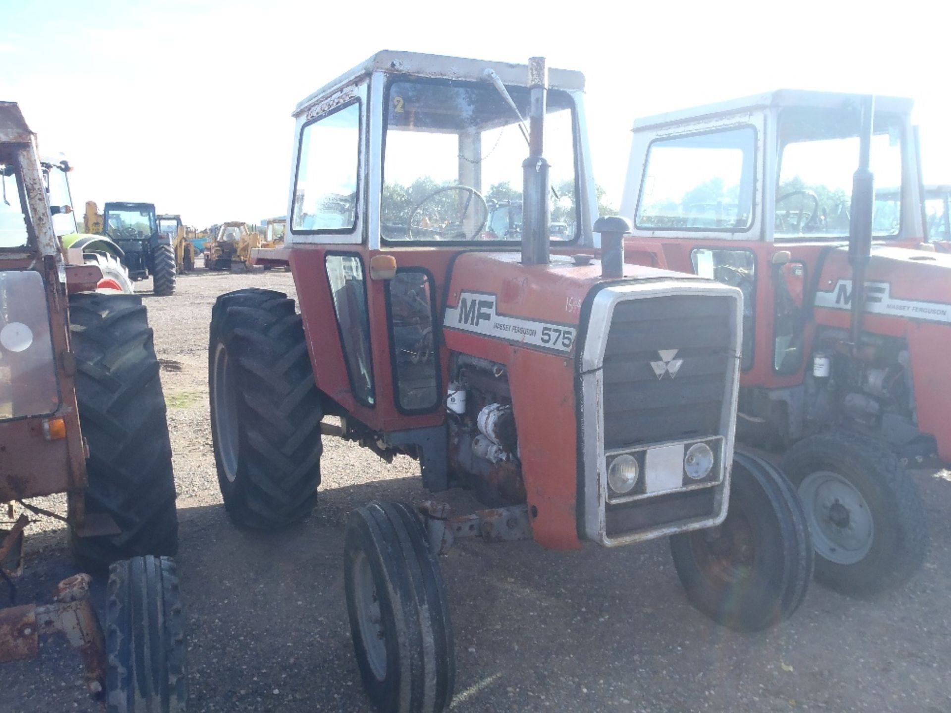 Massey Ferguson 575 Tractor. 3 Gear Stick Ser No 266709 - Image 2 of 7