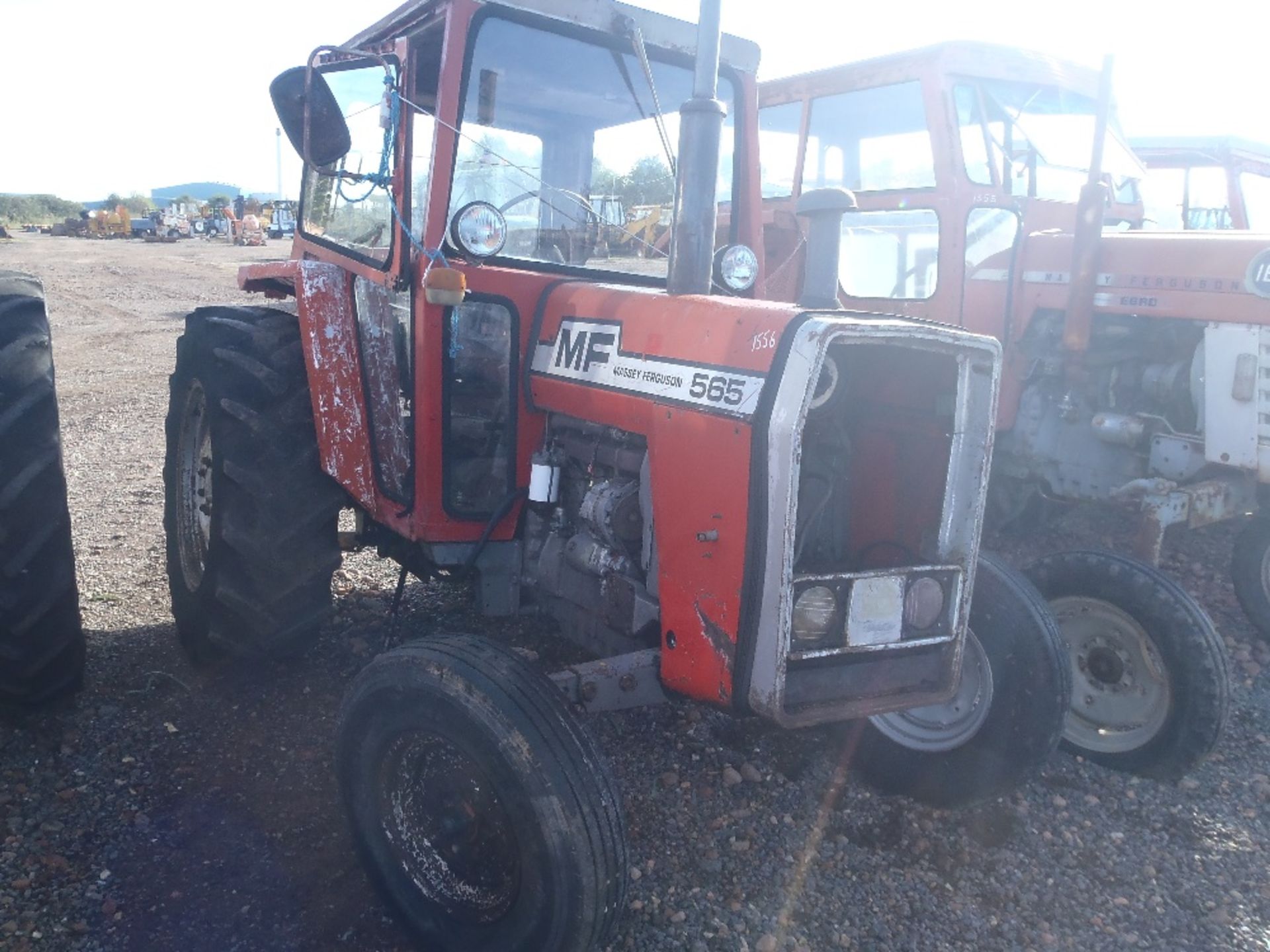 Massey Ferguson 565 Tractor Ser No 651012 - Image 2 of 7
