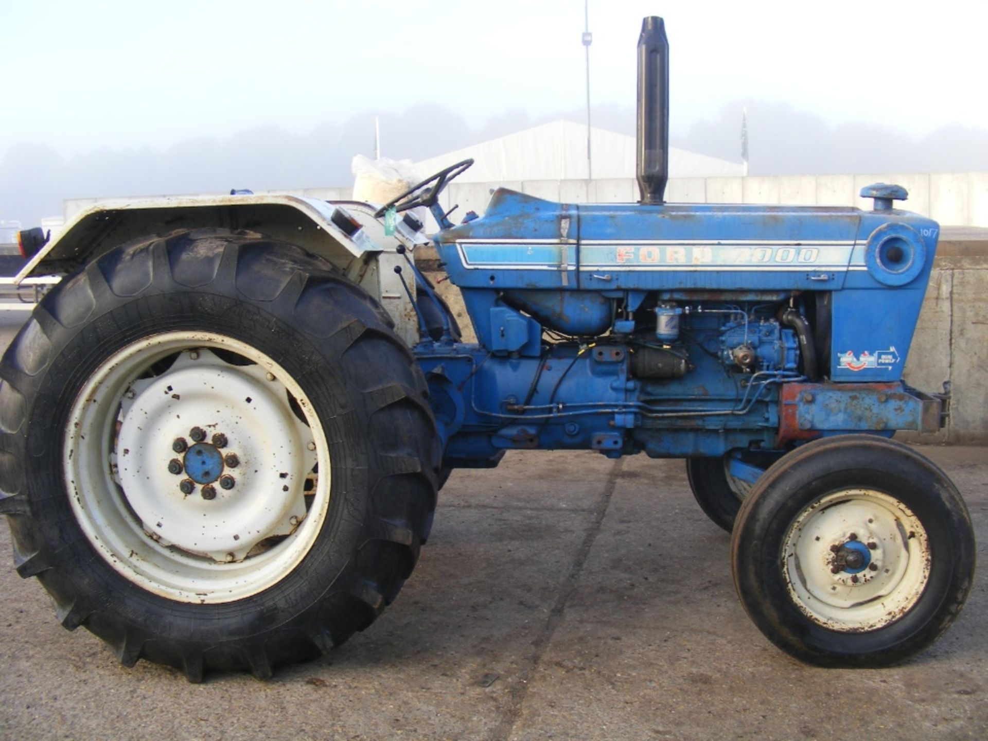 Ford 7000 2wd Tractor - Image 3 of 5