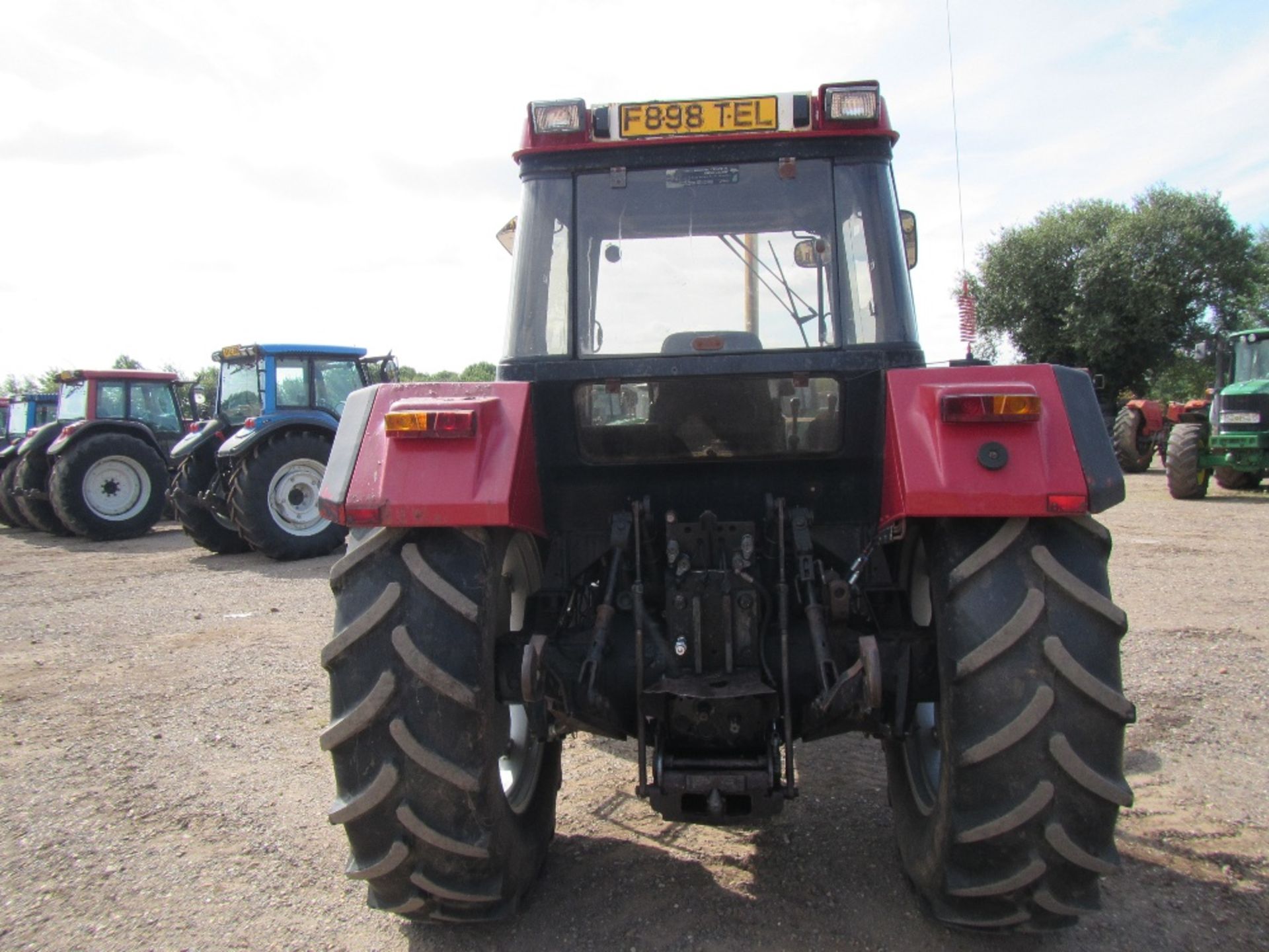 Case 1056XL 4wd 40k Tractor with Air Con Reg. No. F898 TEL Ser. No. D031011 - Image 6 of 17