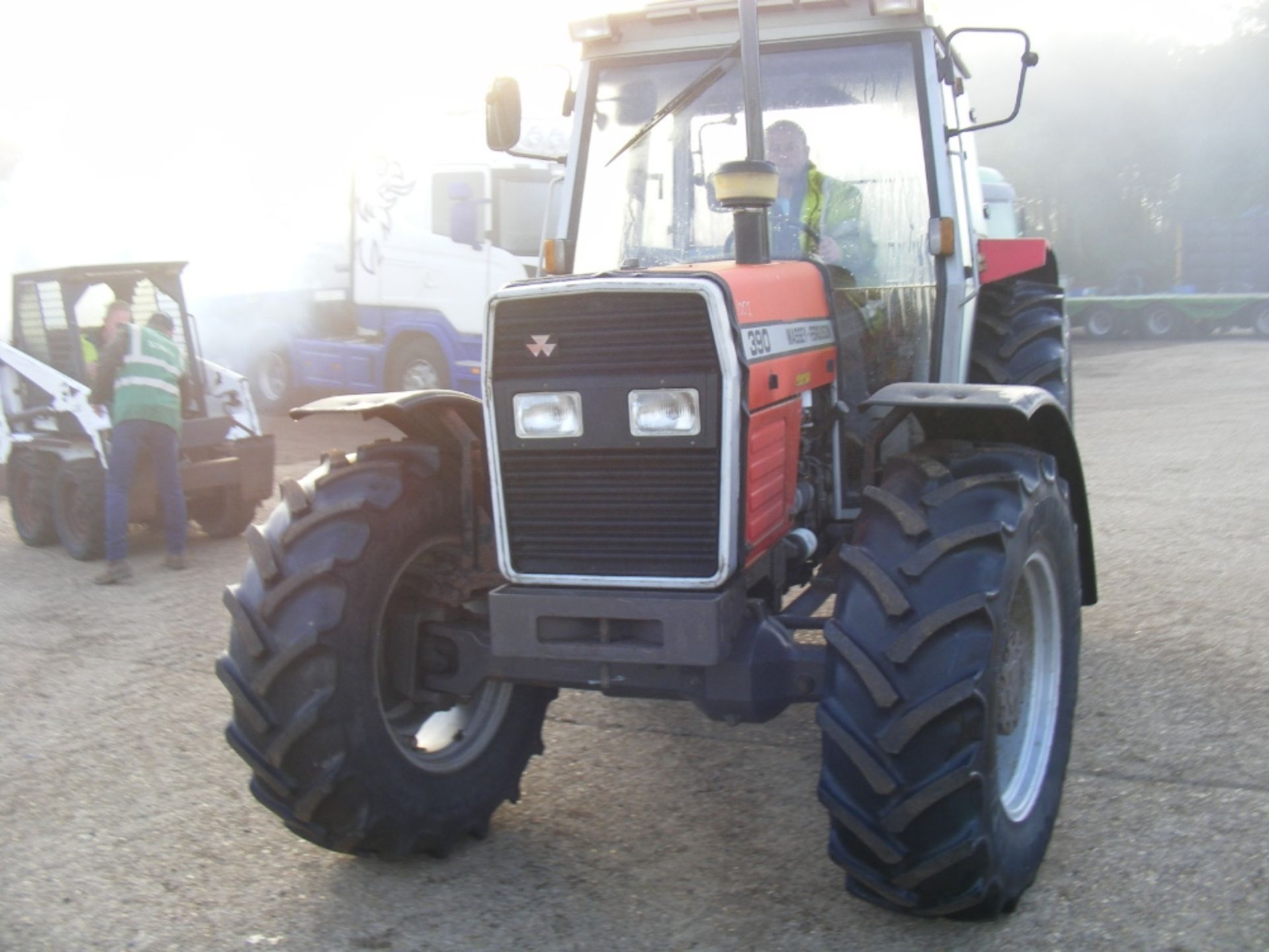 Massey Ferguson 390 4wd Tractor 3274 Hrs. Reg. No. H717 KCS - Image 2 of 4