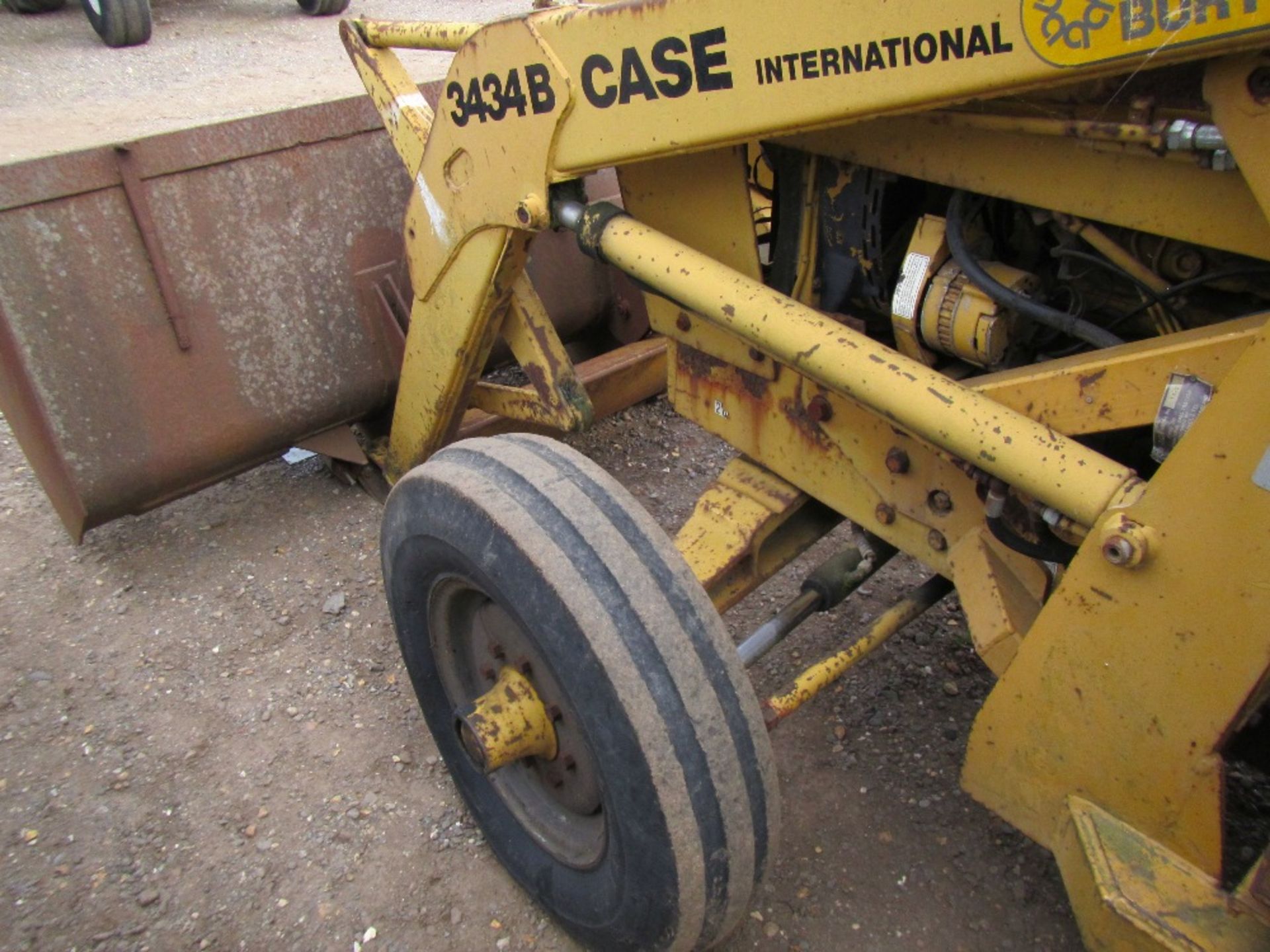 Case 3434B Tractor with Loader Reg. No. G813 VNF - Image 9 of 12