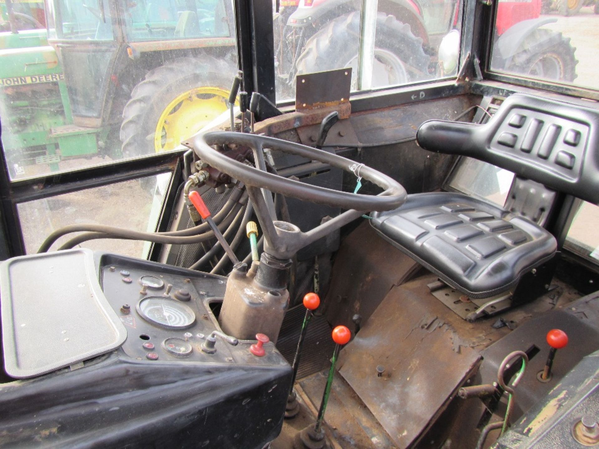 John Deere 2030 Tractor with Quicke Loader Reg. No. ODO 859R Ser. No. 237263 - Image 12 of 16