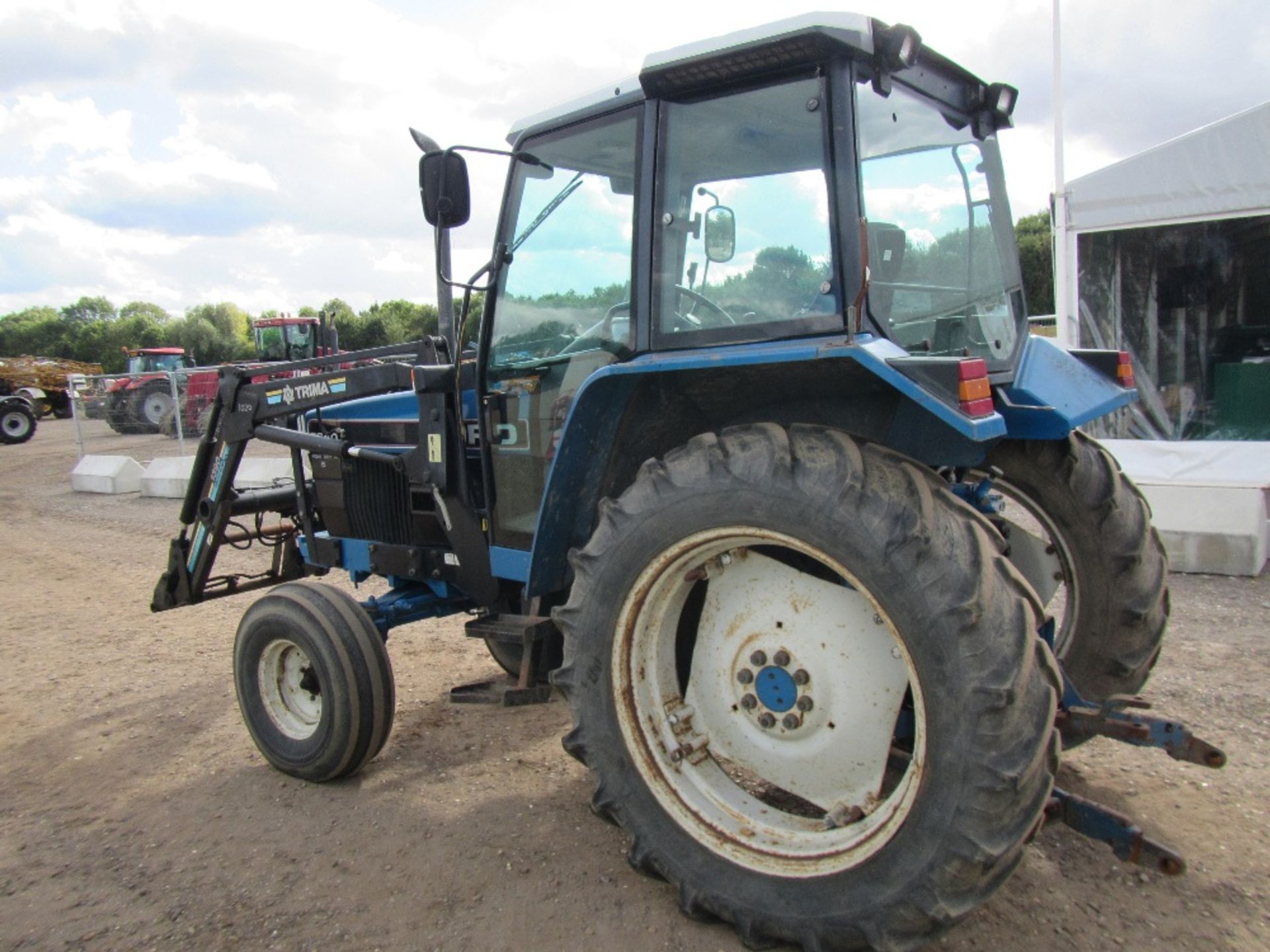 Ford 6640SL Tractor with Loader Ser. No. BD28632 - Image 10 of 18