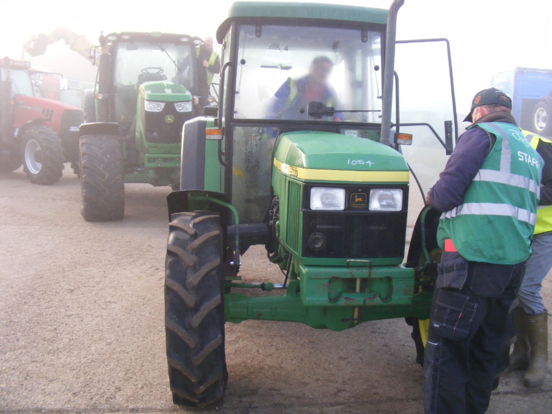 John Deere 5500 4wd Tractor 3000 Hrs Reg. No. Y462 NYD - Image 2 of 5