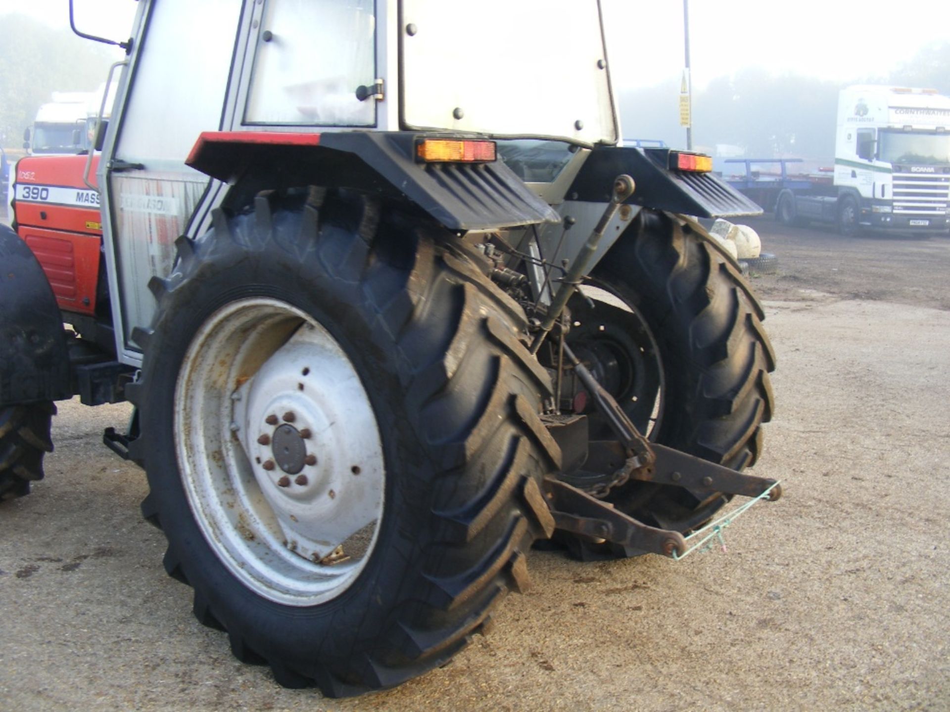 Massey Ferguson 390 4wd Tractor 3274 Hrs. Reg. No. H717 KCS - Image 4 of 4