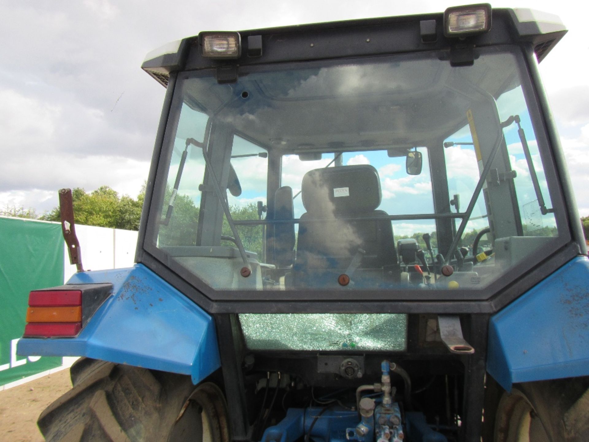 Ford 6640SL Tractor with Loader Ser. No. BD28632 - Image 9 of 18