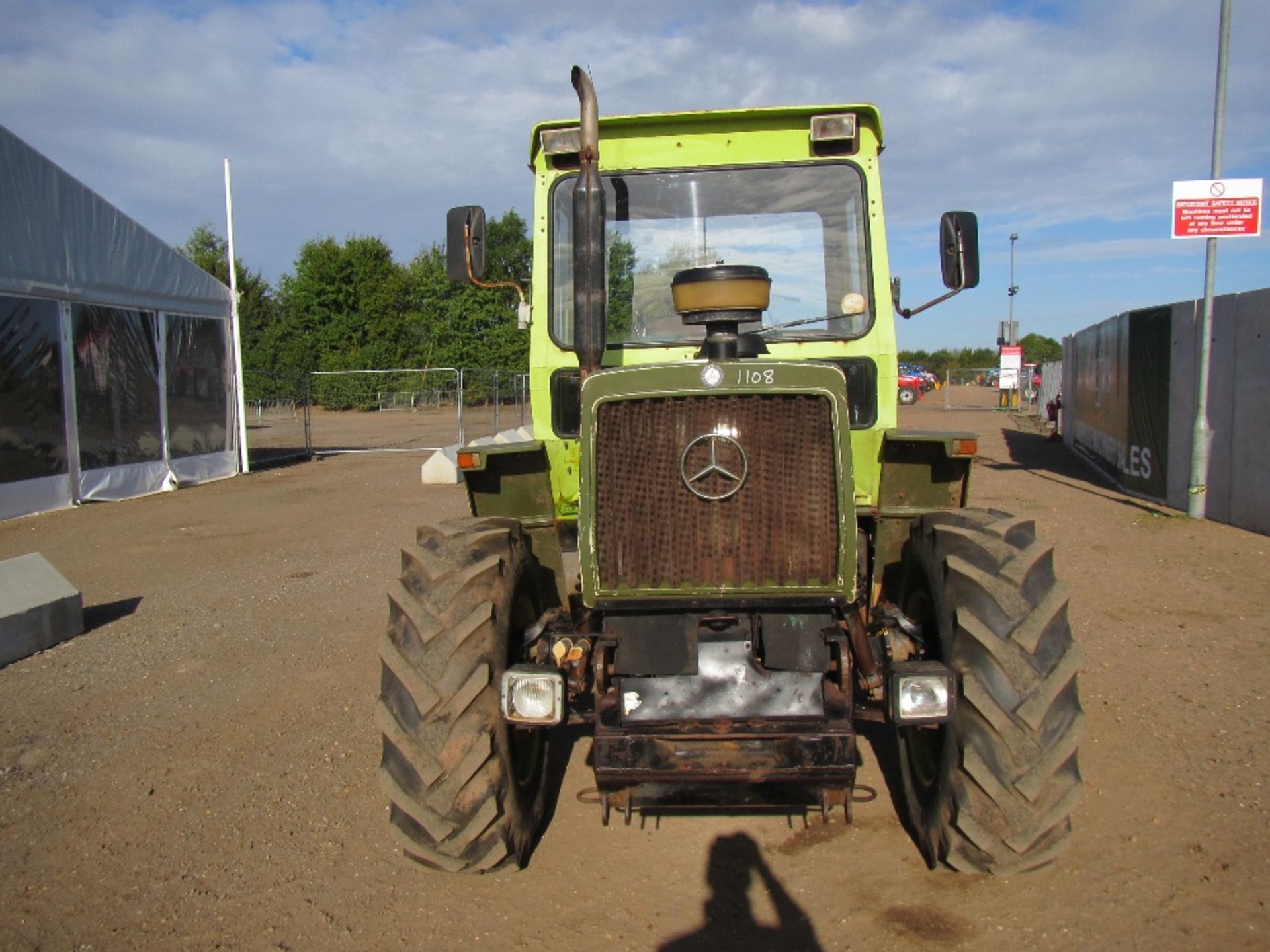 MB Trac 1000 with Cummins Engine, PTO Linkage, PUH, 16.9-26 Tyres Reg. No. A669 GAD Ser No - Image 2 of 16