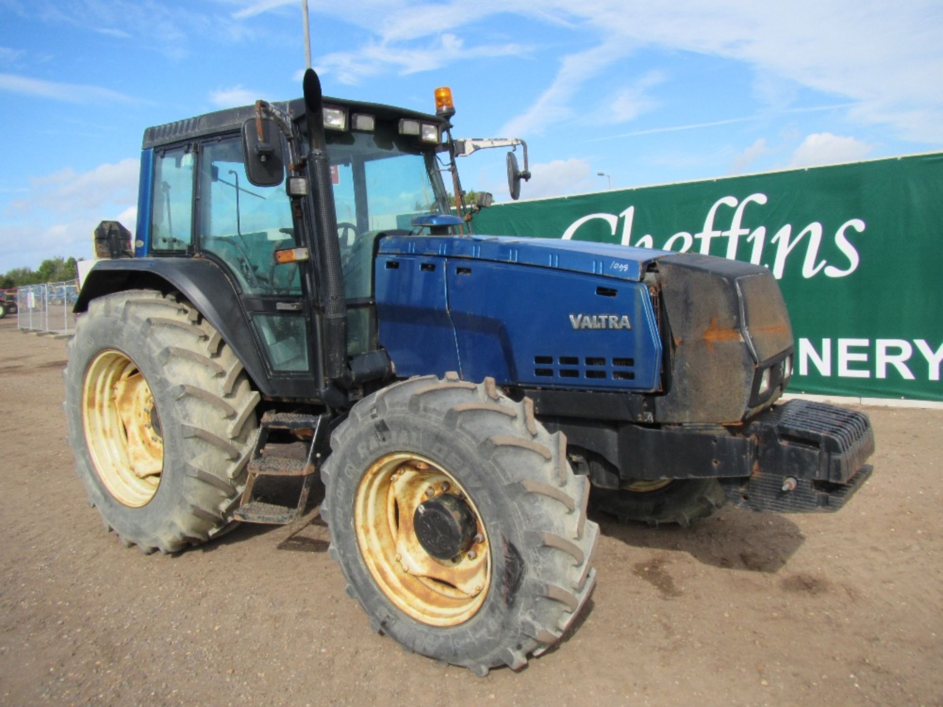 Valmet 8350-4 4x4 Tractor with Reverse Drive Reg. No. CU51 AHX Ser No 235521 - Image 3 of 19