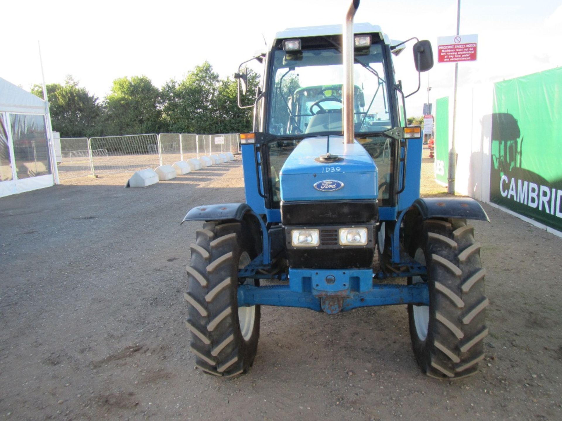 Ford 5640SL 4wd Tractor Ser. No. BD71079 - Image 2 of 17