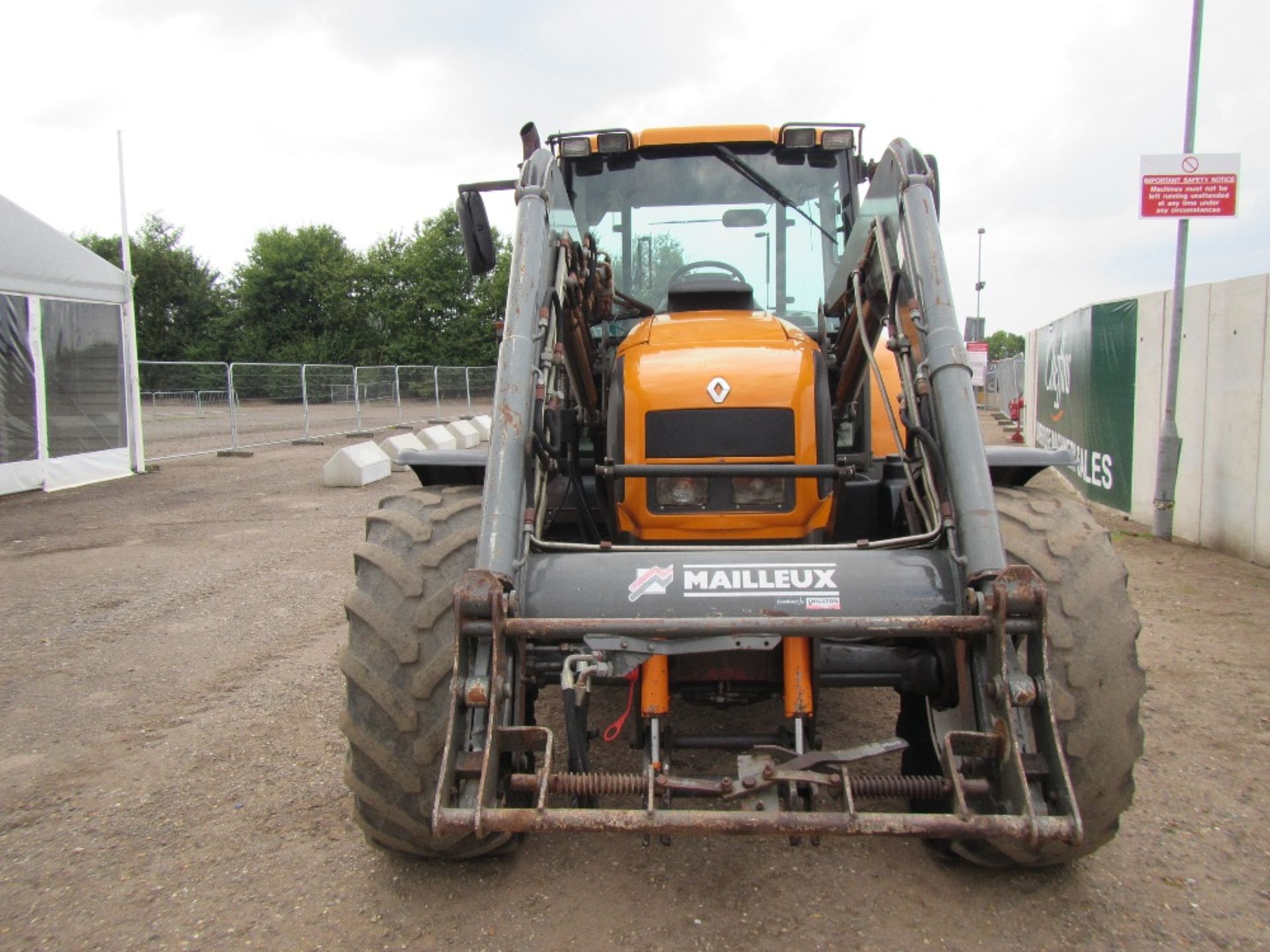 Renault Ares 815 RZ Tractor with Chilton MX120 Loader & Cab Suspension. Reg. No. SV51 ETL - Image 2 of 16