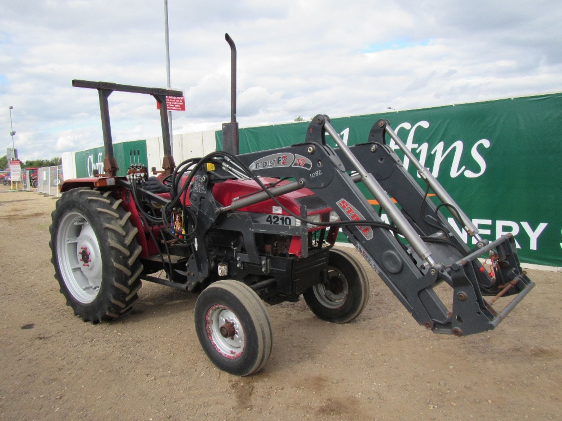 1997 Case International 4210 2wd Tractor with Stohl Power Tip Loader, one owner Reg. No. P913 ODX - Image 3 of 12