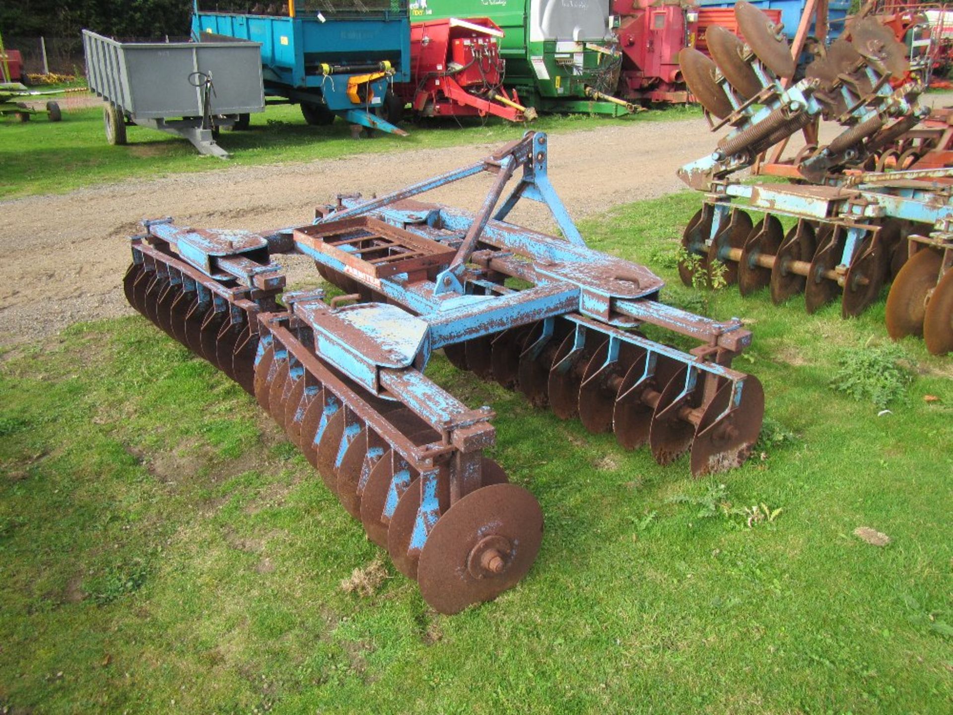 Parmiter 10ft Disc Harrows - Image 3 of 4