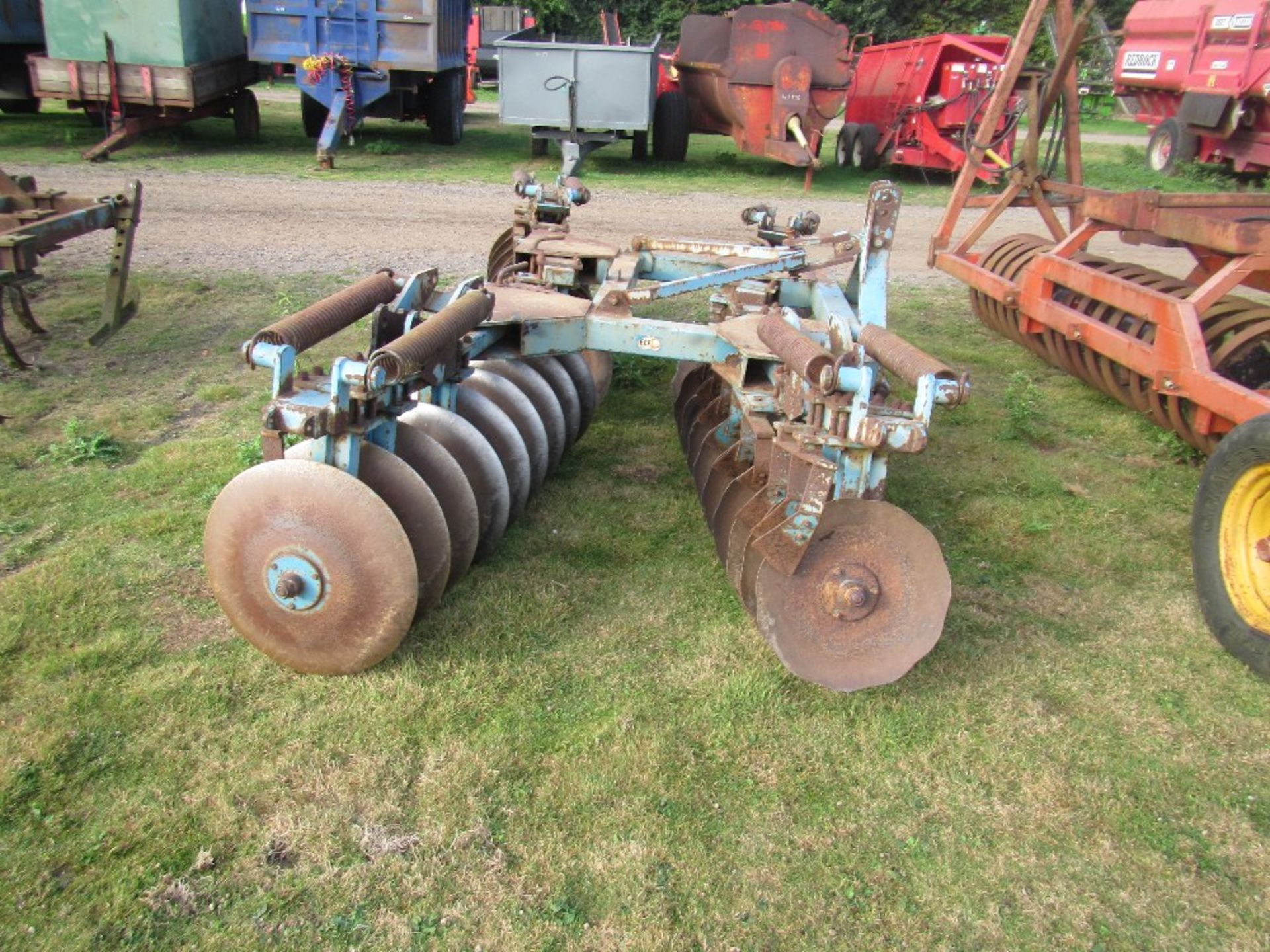 Parmiter 12ft Linkage Mounted Folding Disc Harrows - Image 3 of 7