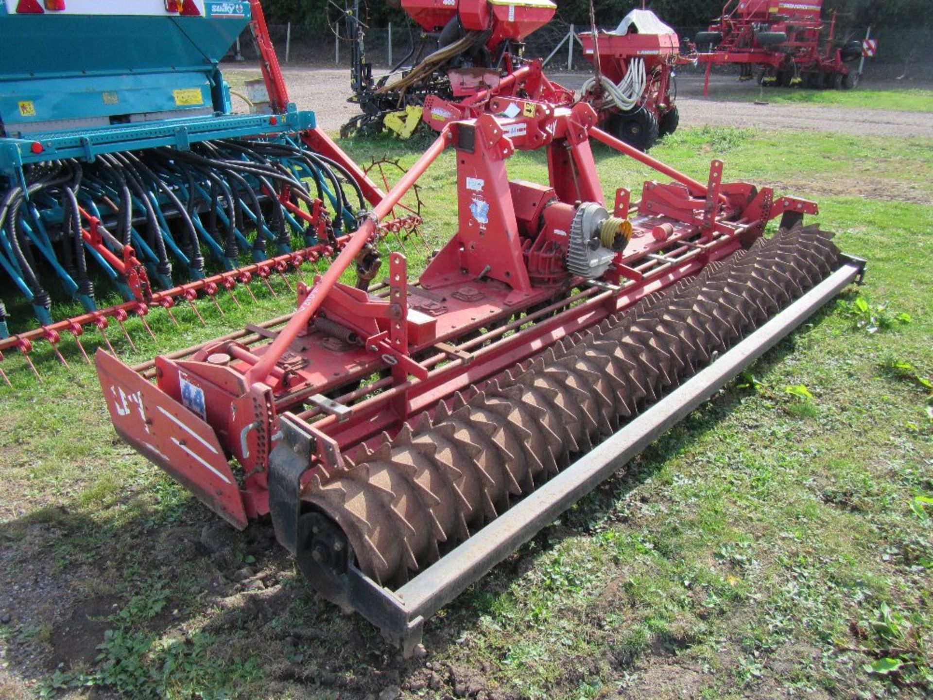Lely 4m Power Harrow with Packer & Club Tines - Image 2 of 2