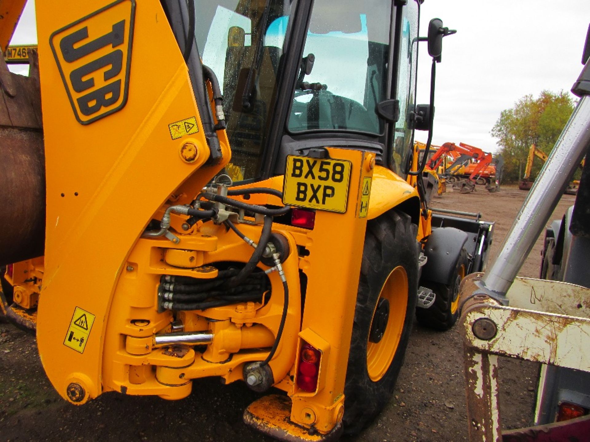 2009 JCB 3CX Digger Loader. Turbo, Extender Hoe, 4 in 1, Pallet Tines, Torque Lock, Quick Attach & - Image 11 of 12