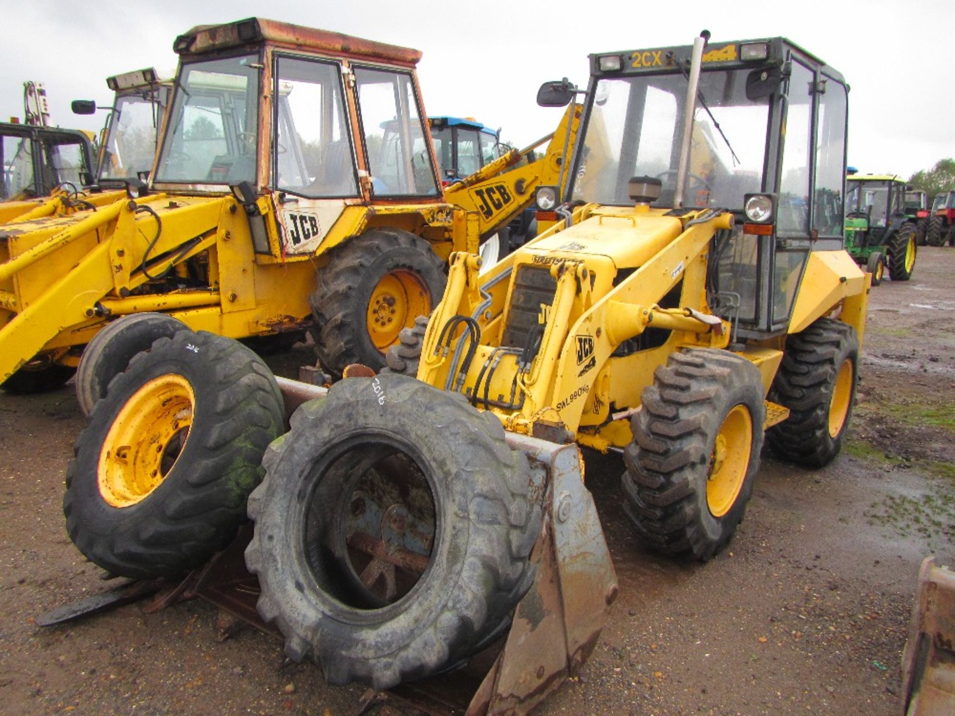 1991/1992 JCB 2CX Digger Loader. Quick Fit Pallet Forks, 2no. Trench Buckets, 1no. Ditching Bucket