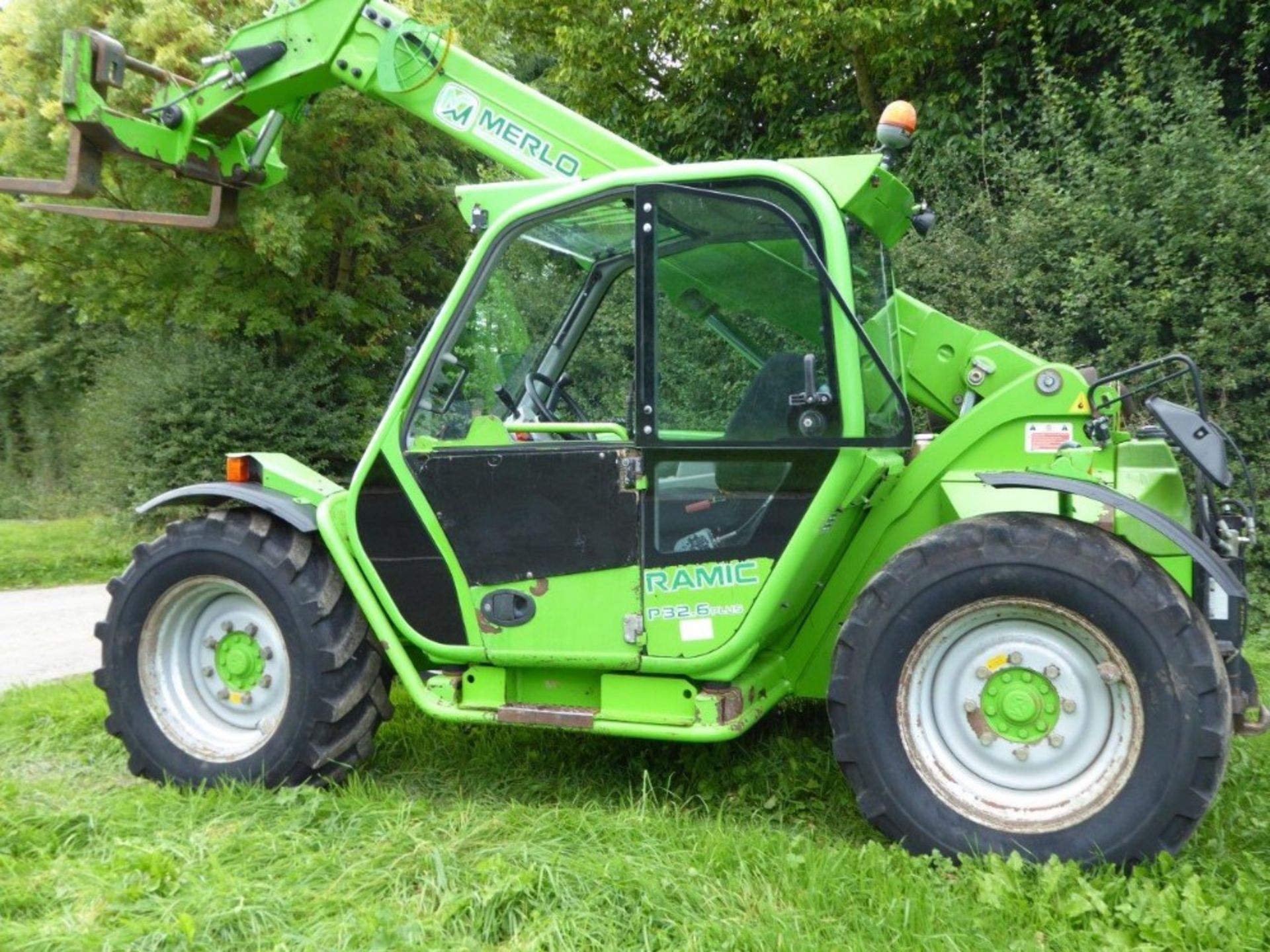 2010 Merlo Panoramic P32.6 Plus Telehandler. Pallet Forks & Pick Up Hitch. 7400 hrs - Image 6 of 11
