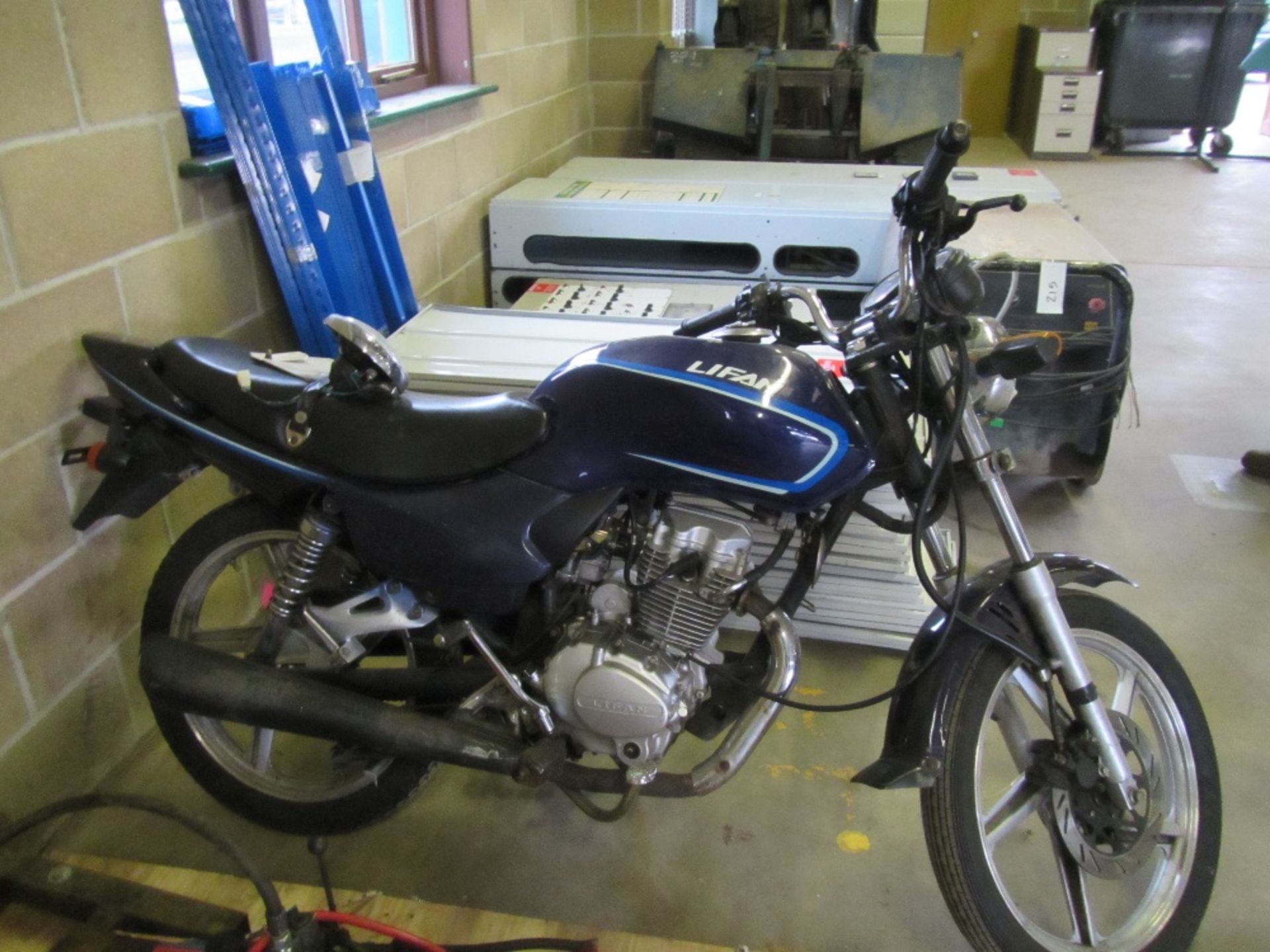 125cc Motorbike. Reg. No. EU61 AOP - Image 3 of 3