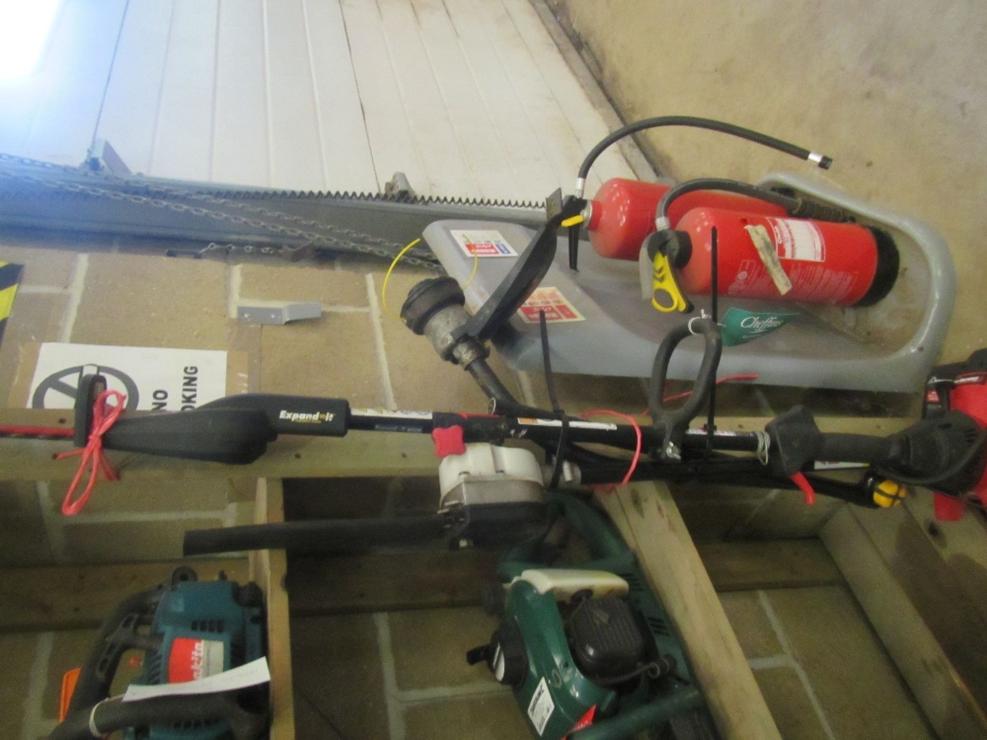 MTD 4 Cycle Kombi with Strimmer, Pole Saw, Hedgecutter and Long Reach Pole UNRESERVED LOT