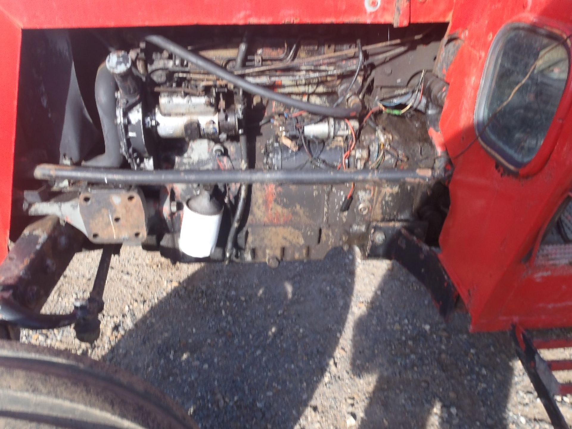 Massey Ferguson 275 8 Speed Tractor. Cab, Power Steering. - Image 6 of 7