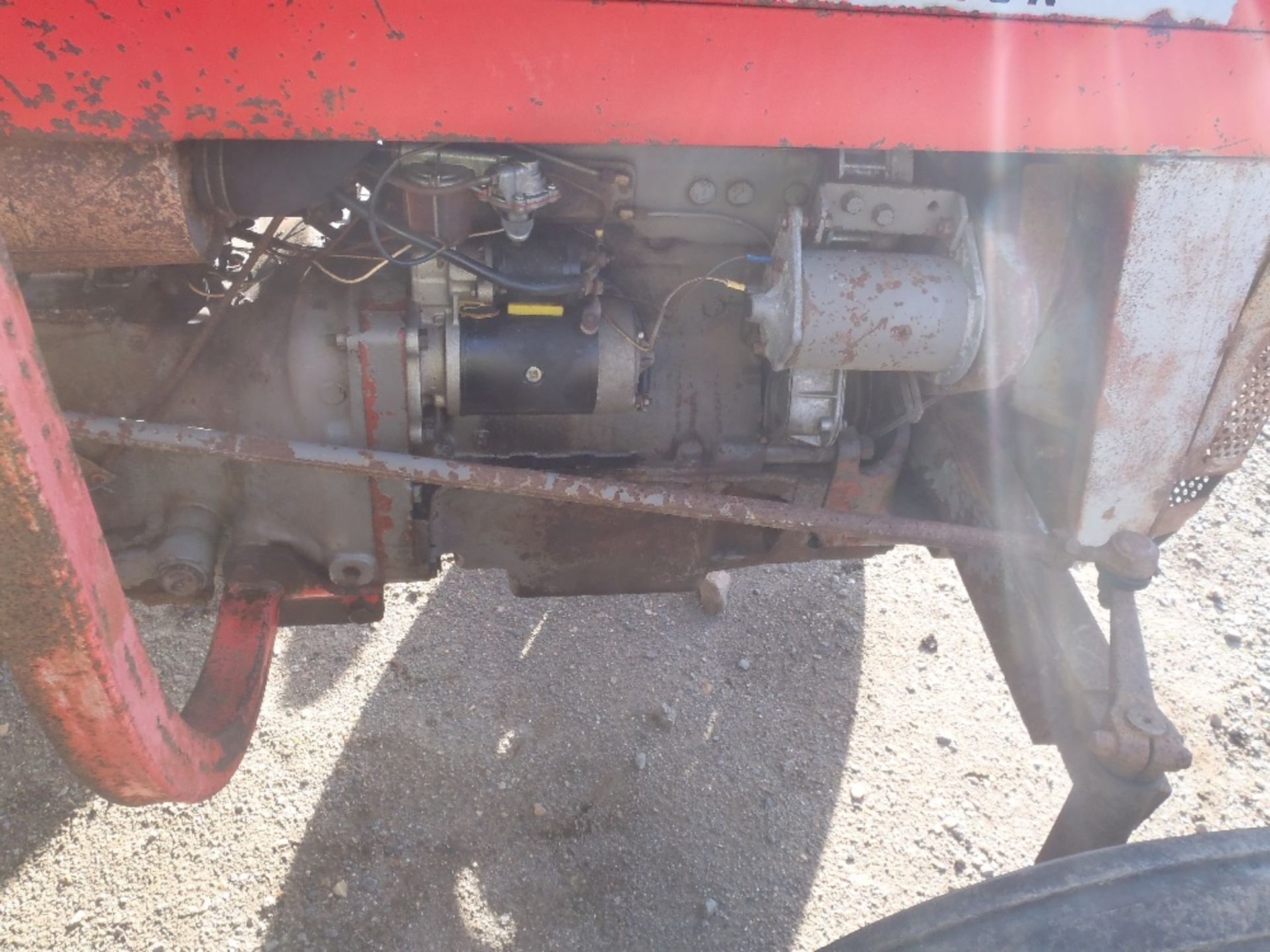Massey Ferguson 135 Tractor. Straight Front Axle, Dry Air Filter, Heavy Casting Reg. No. DDE 905L - Image 4 of 7