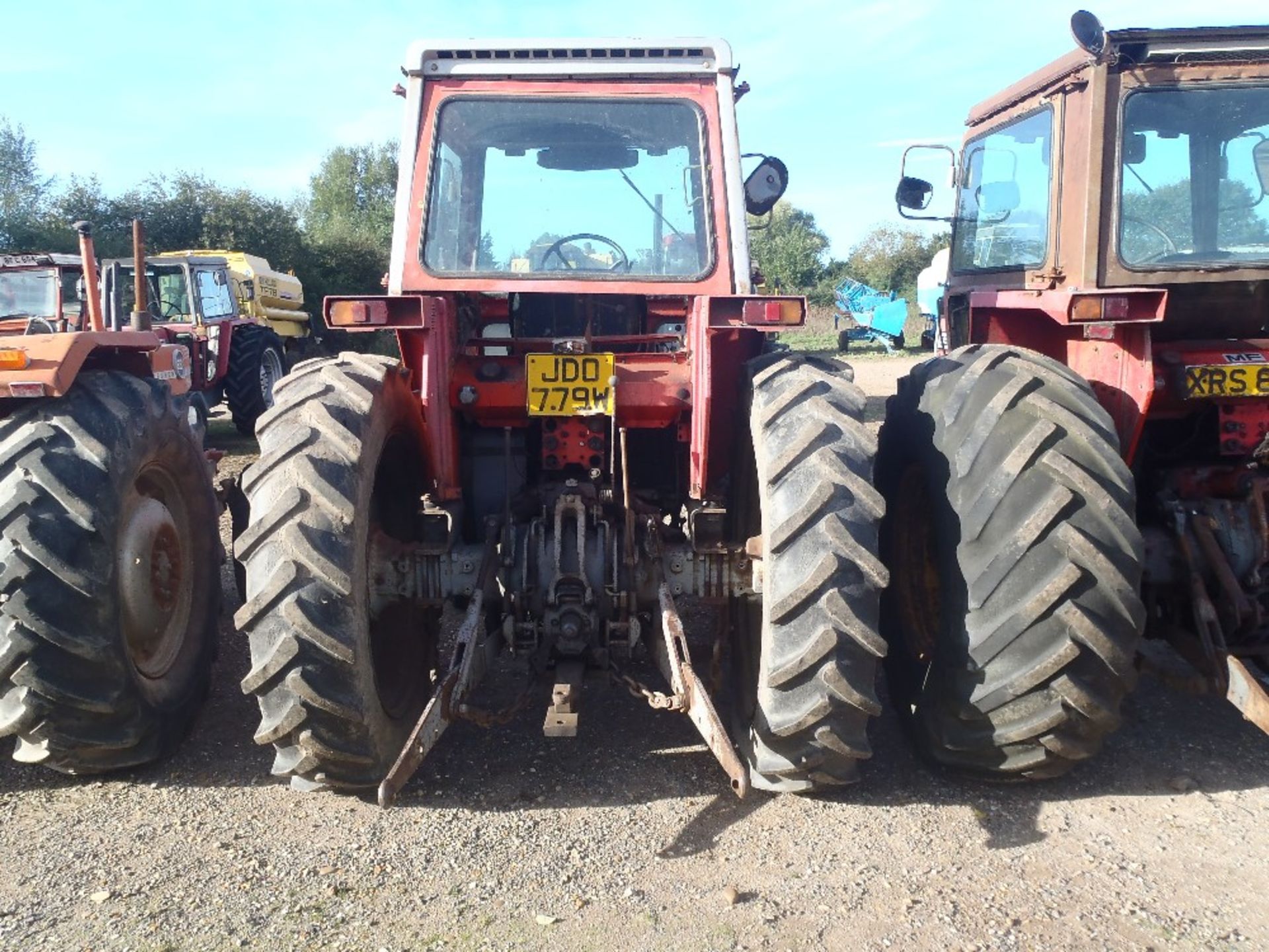 Massey Ferguson 590 2wd Tractor. Reg. No. JDO 779W Ser. No. 381637 - Image 4 of 8