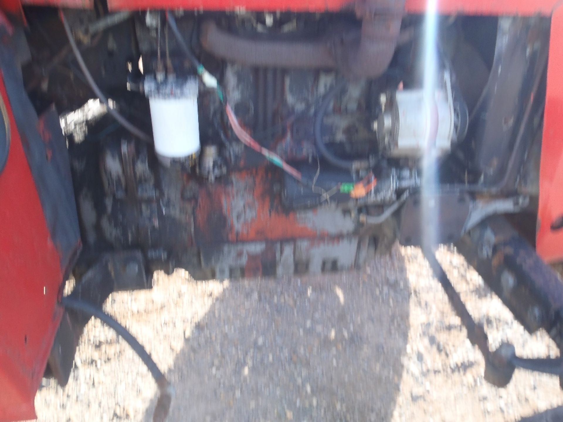 Massey Ferguson 275 8 Speed Tractor. Cab, Power Steering. - Image 4 of 7