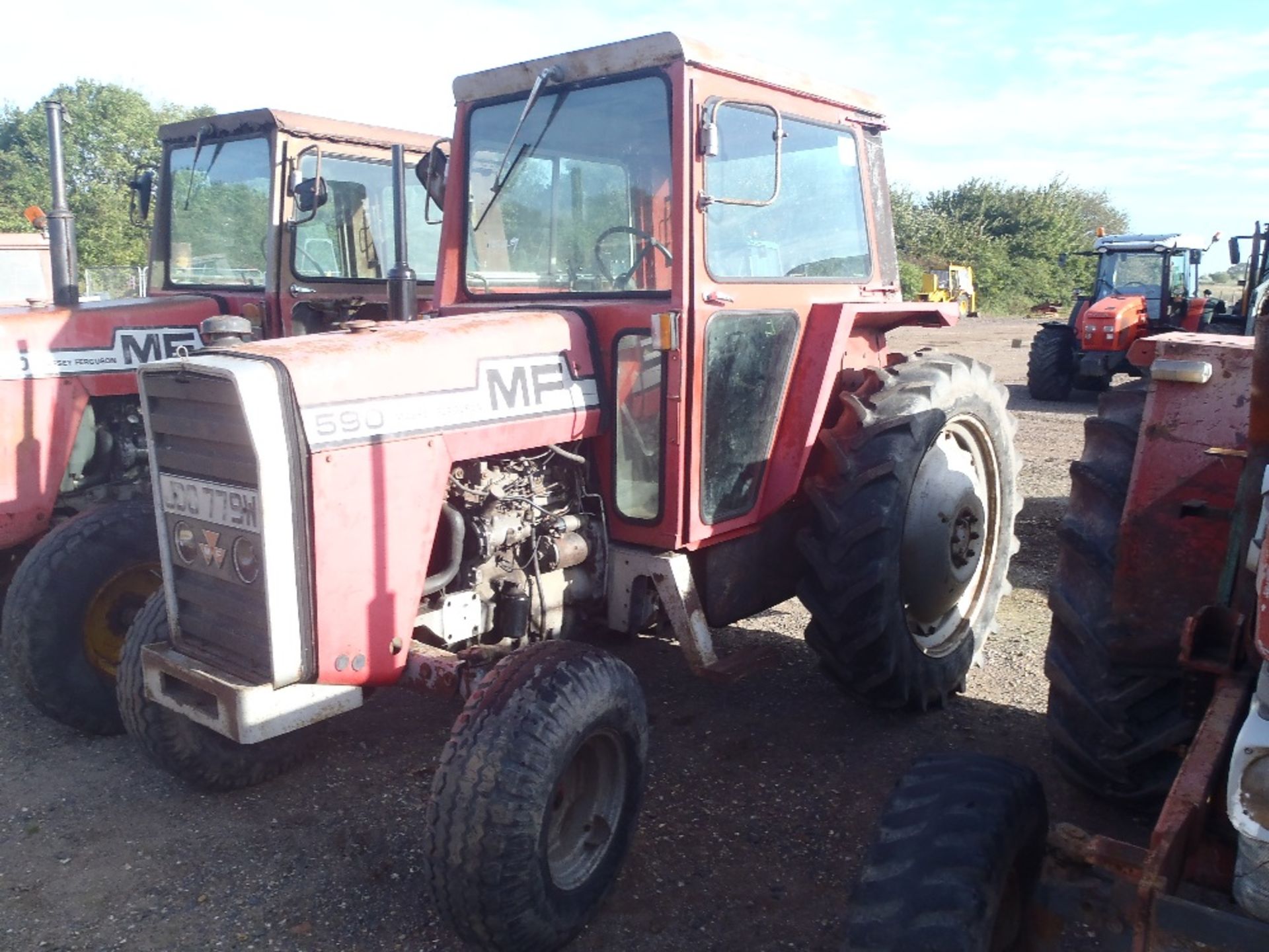 Massey Ferguson 590 2wd Tractor. Reg. No. JDO 779W Ser. No. 381637