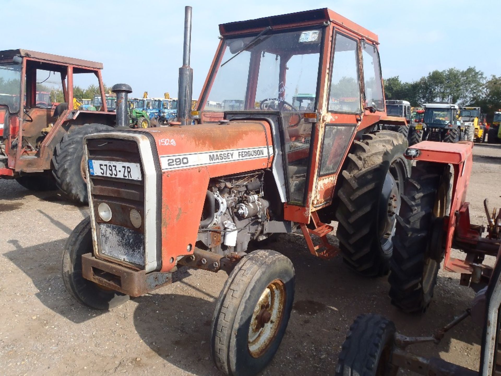 Massey Ferguson 290 Tractor. Reg. No. 5793 ZR Ser. No. L722192