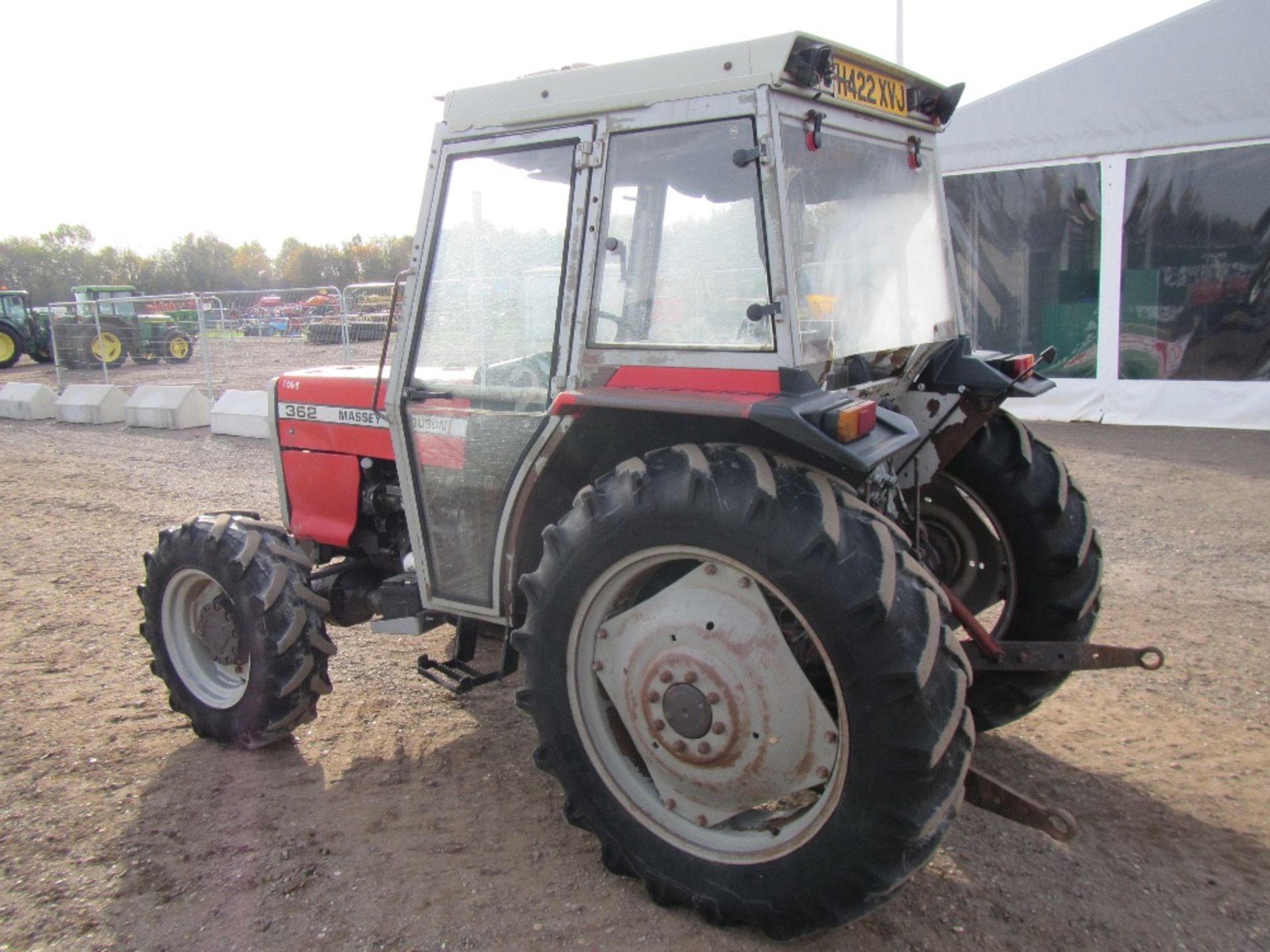 Massey Ferguson 362 4wd Tractor 3 Gearsticks Reg. No. H422 XVJ Ser No S15001 - Image 9 of 17