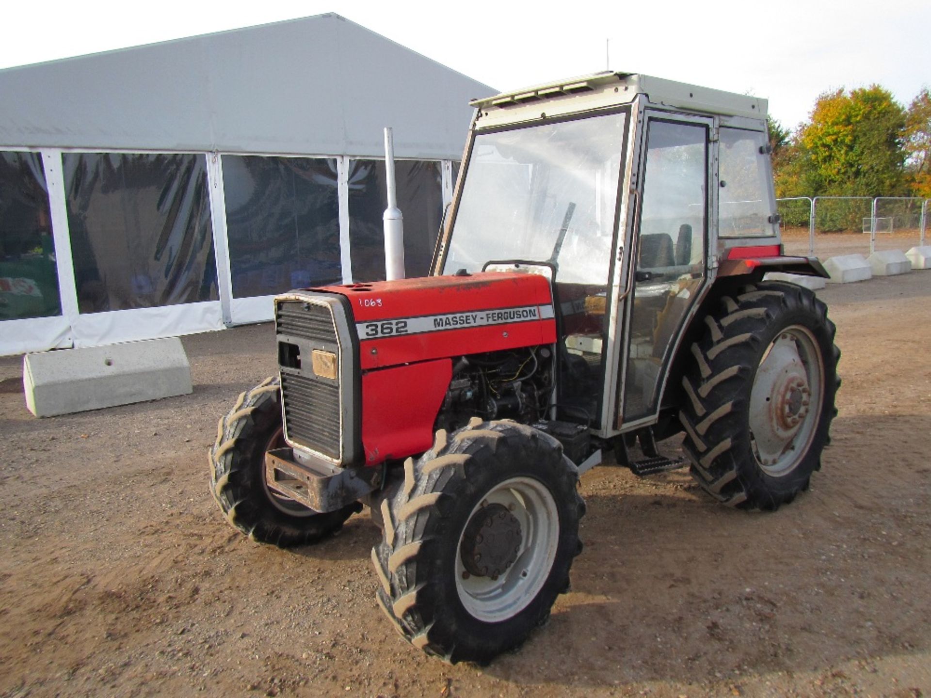 Massey Ferguson 362 4wd Tractor 3 Gearsticks Reg. No. H422 XVJ Ser No S15001