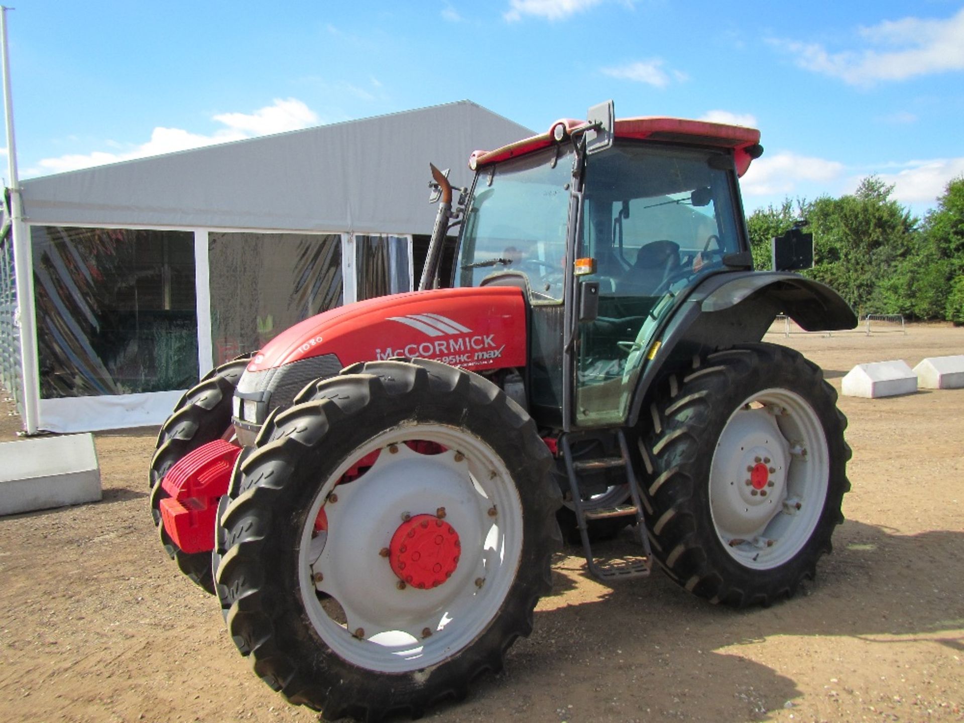 McCormick C95 Hi-Clear 4wd Tractor. 40kph. Reg. No. AU06 GCV