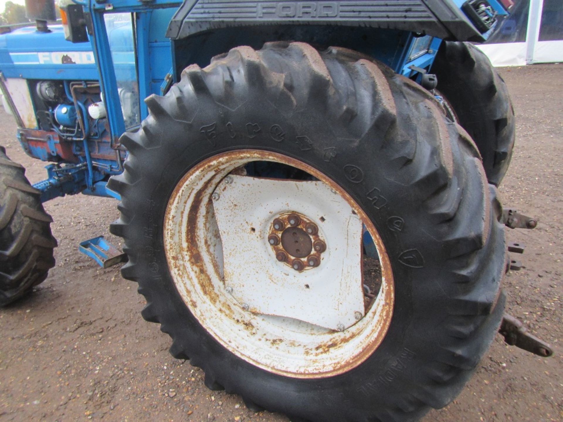 Ford 6610 4wd Tractor. Minemac Diesel Pump, Gear on the floor. Ser No BA5058 - Image 9 of 16