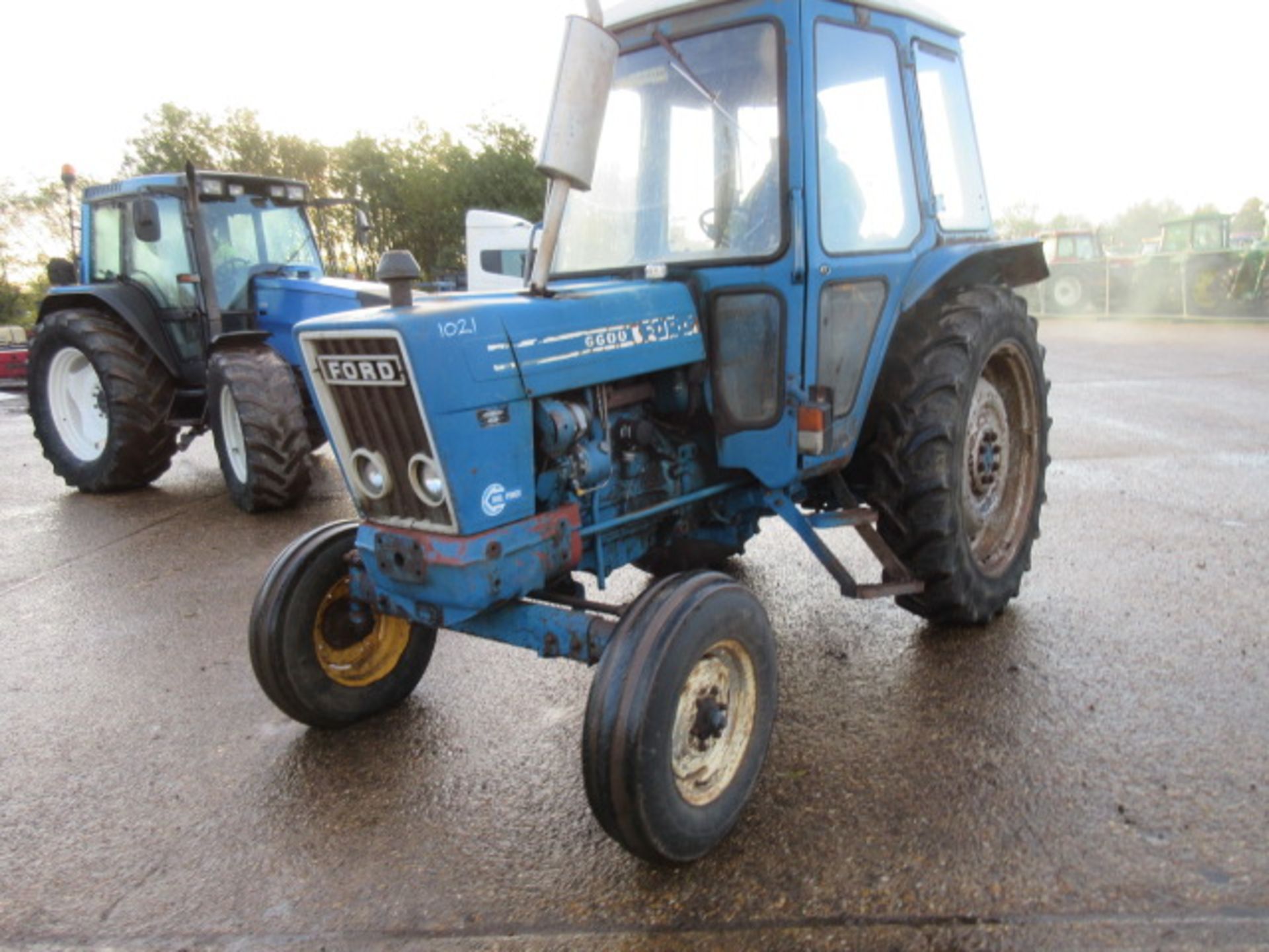 Ford 6600 2wd Tractor. Q Cab