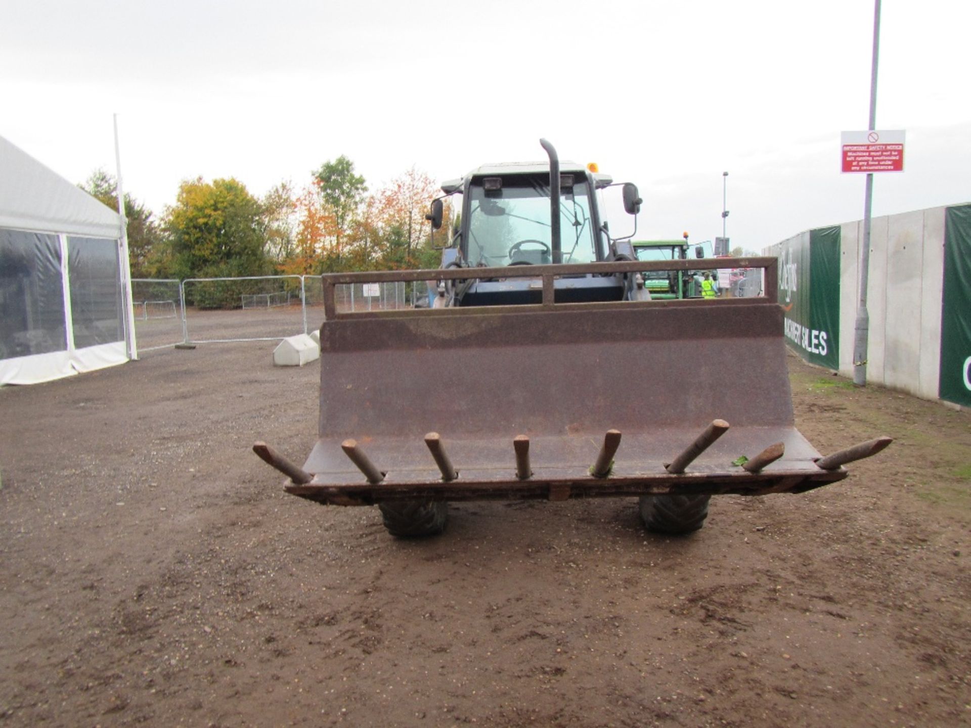 Ford 8340 SLE Tractor. Bomford 4414 Front Loader, Powerstar Engine, 2 Spools, Muck Fork, 16x16 - Image 2 of 17