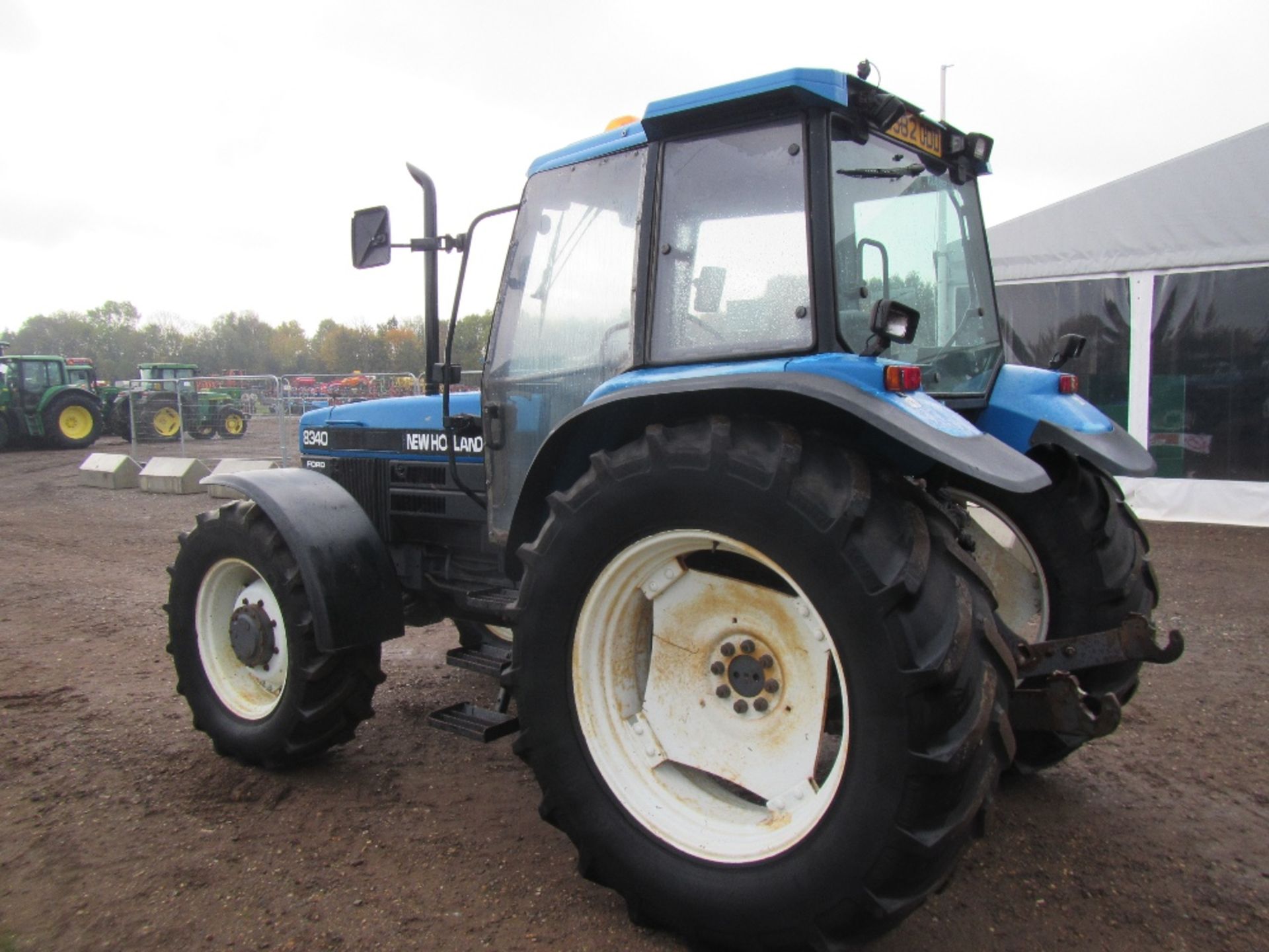 New Holland 8340 SLE 4wd Tractor. 2 Spools, Air Seat, 520/70x38, 420/70x28 Tyres. 4222 Hrs. Reg No - Image 9 of 17