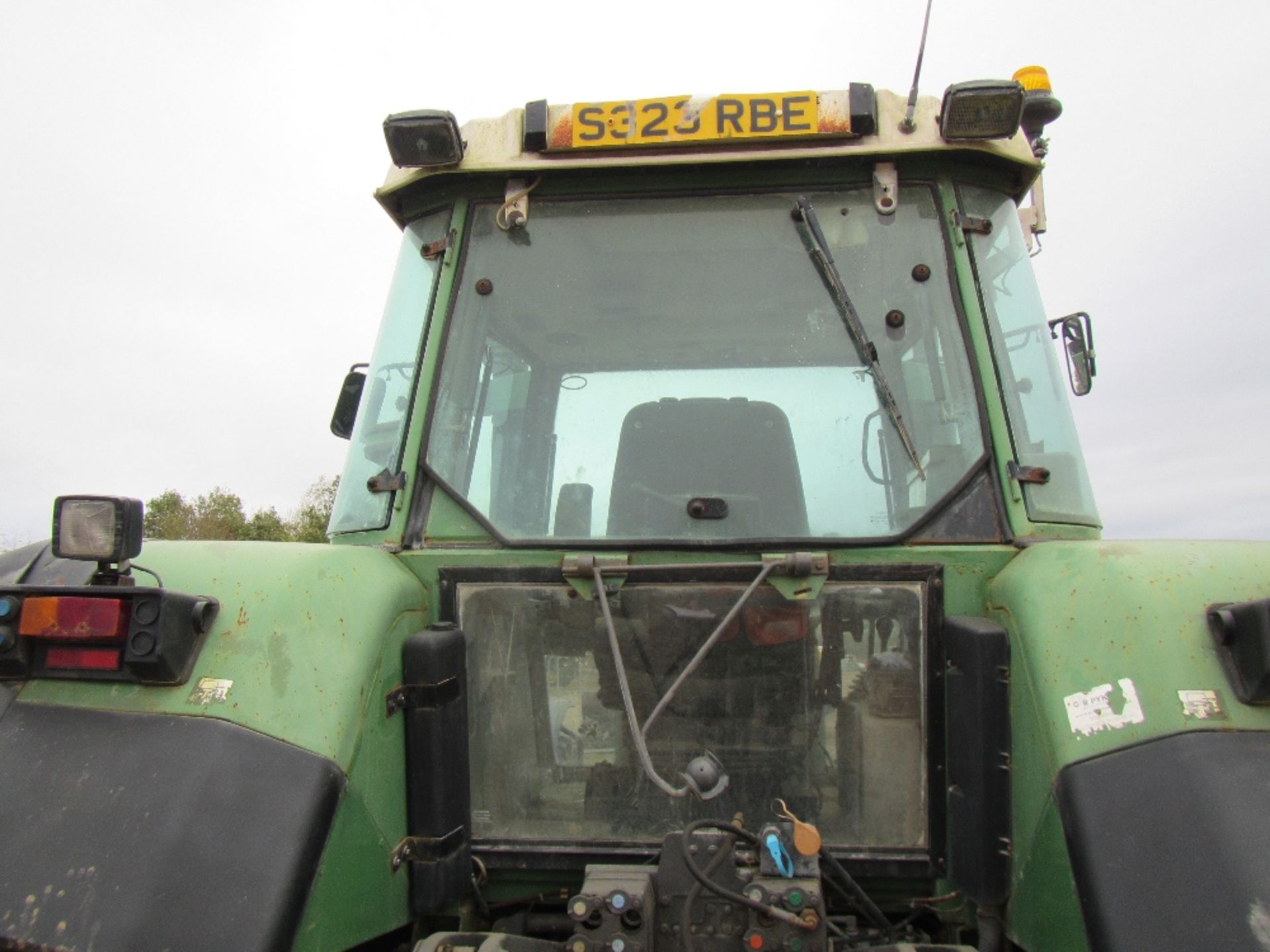 1998 Fendt Vario 926 Tractor. Reg. No. S323 RBE. - Image 8 of 14