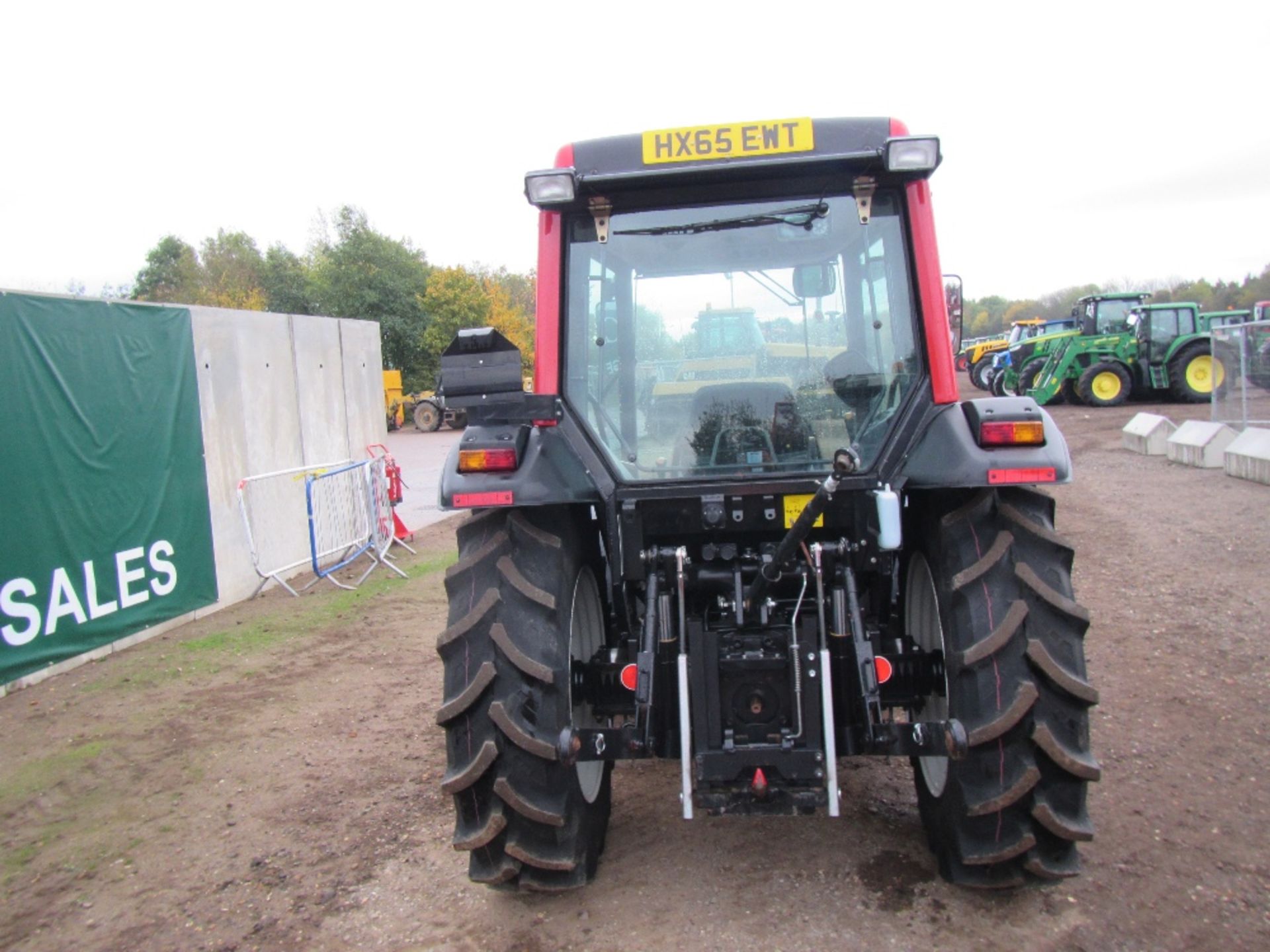 2015 Valtra A73C 4wd Tractor 40k, 12+12 Synchro, Mechanical Shuttle, 2 Spools, Air Con, 540/540E - Image 6 of 17