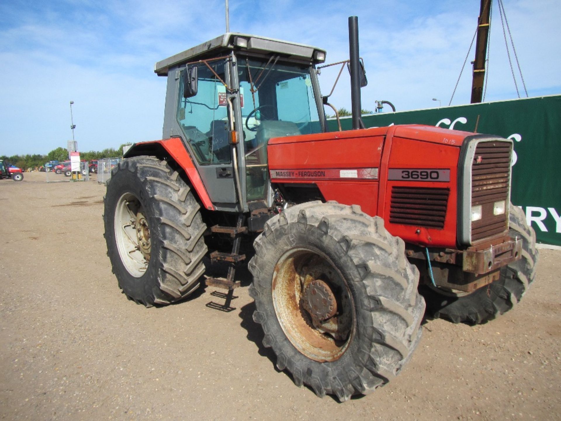 Massey Ferguson 3690 Tractor. Ser. No. S199107 - Image 3 of 17