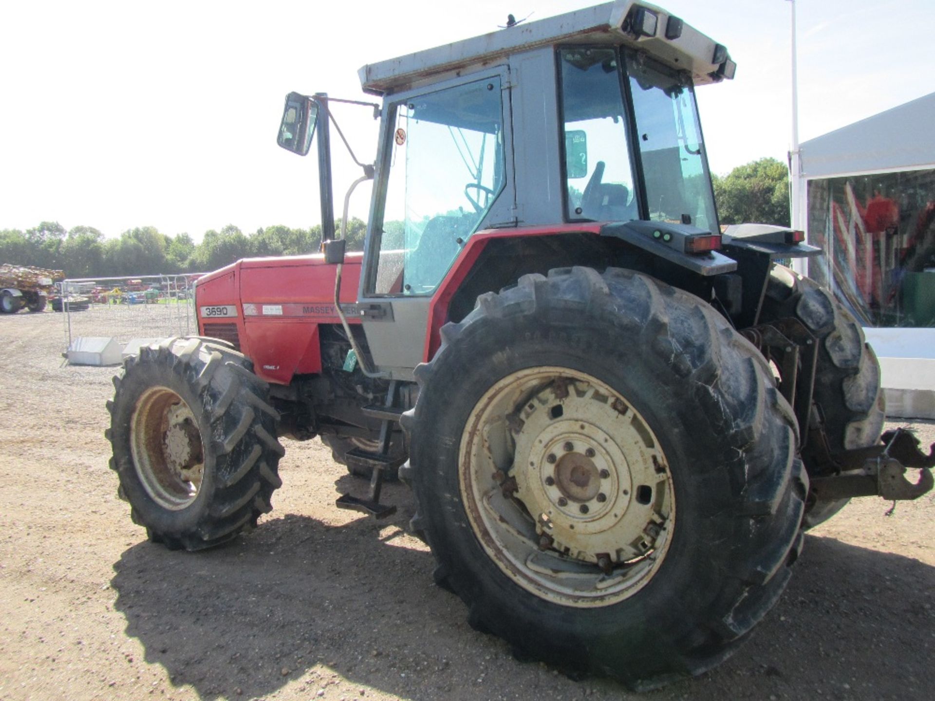 Massey Ferguson 3690 Tractor. Ser. No. S199107 - Image 9 of 17