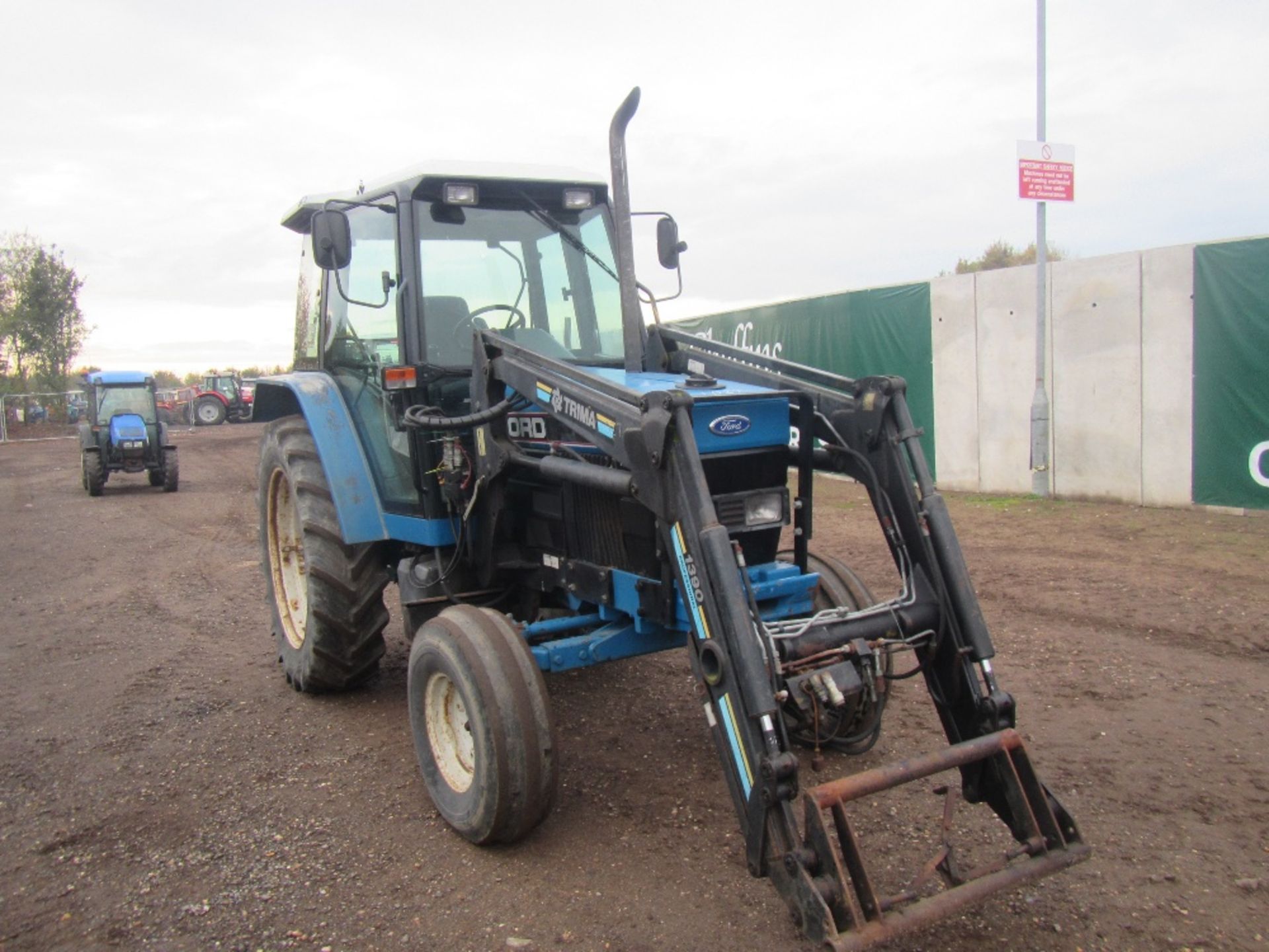 Ford 6640 Tractor. Loader - Image 3 of 16