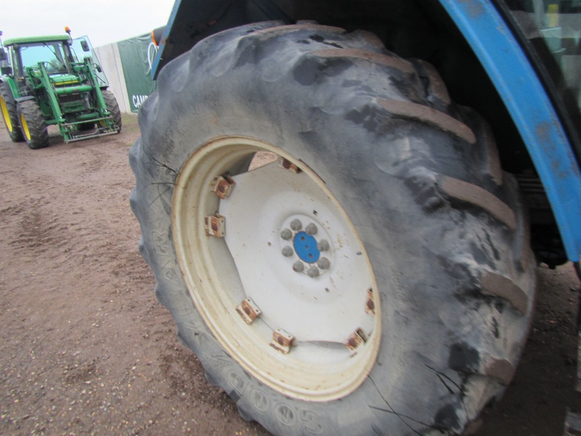 Ford 8340 SLE Tractor. Bomford 4414 Front Loader, Powerstar Engine, 2 Spools, Muck Fork, 16x16 - Image 5 of 17