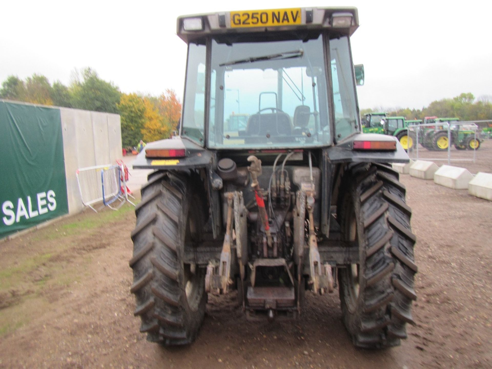 1989 Massey Ferguson 3070 4wd Tractor. Ser No R081022 UNRESERVED LOT - Image 6 of 17