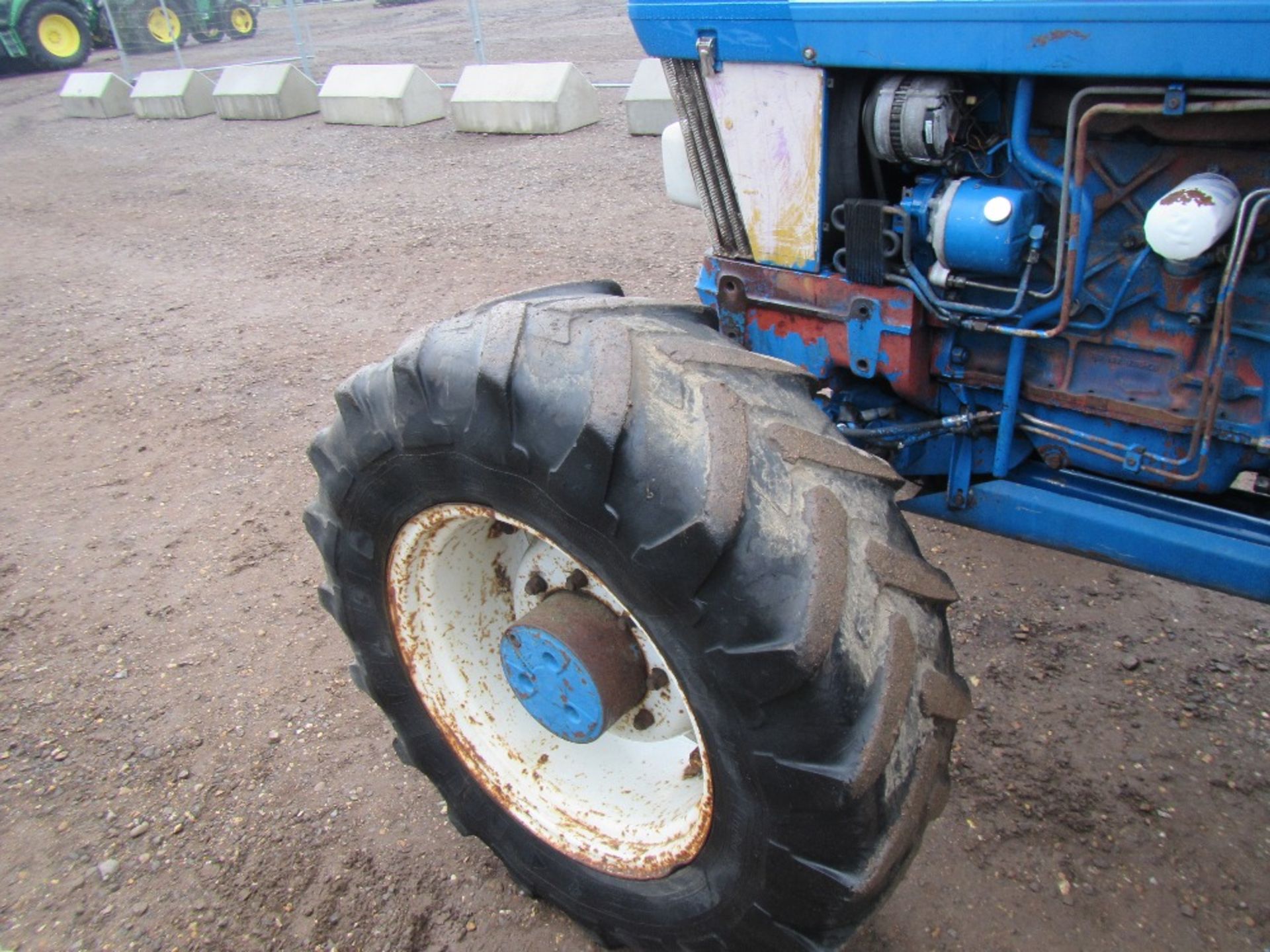 Ford 6610 4wd Tractor. Minemac Diesel Pump, Gear on the floor. Ser No BA5058 - Image 10 of 16