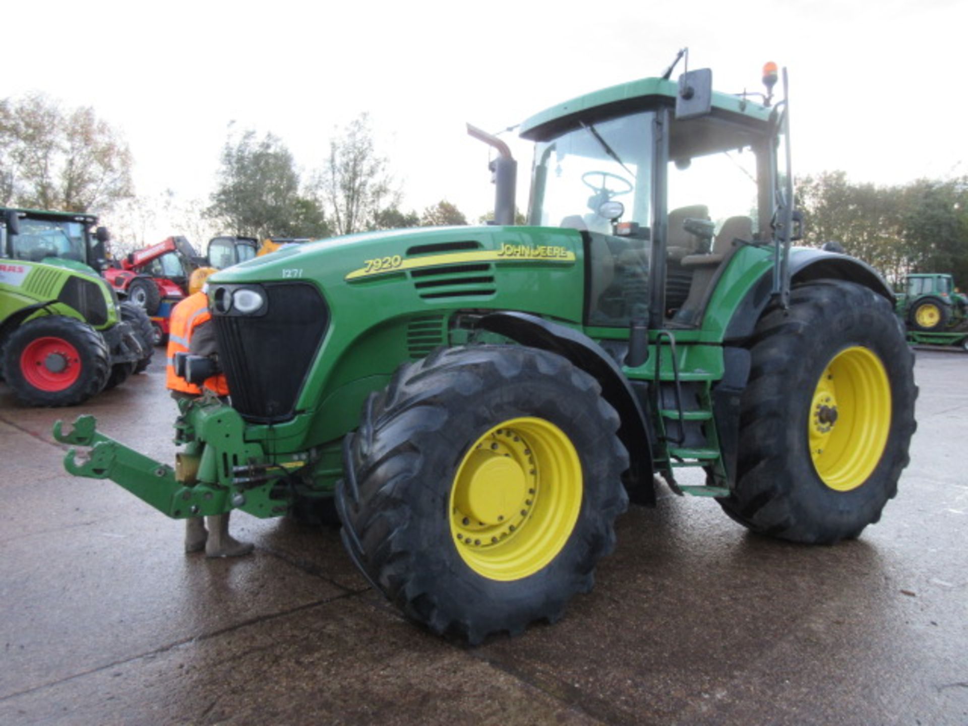 John Deere 7920 Tractor.