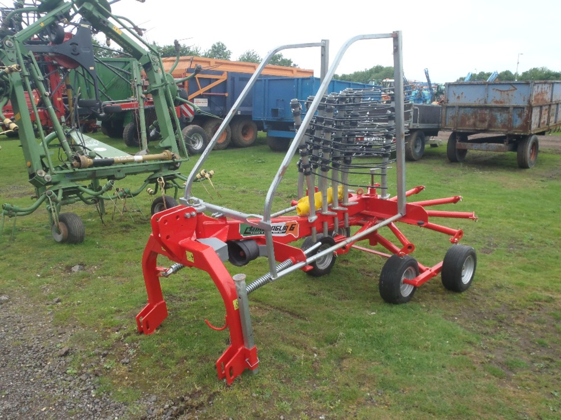 2016 3.5m Rotary Rake with 11 Arms - Image 2 of 5