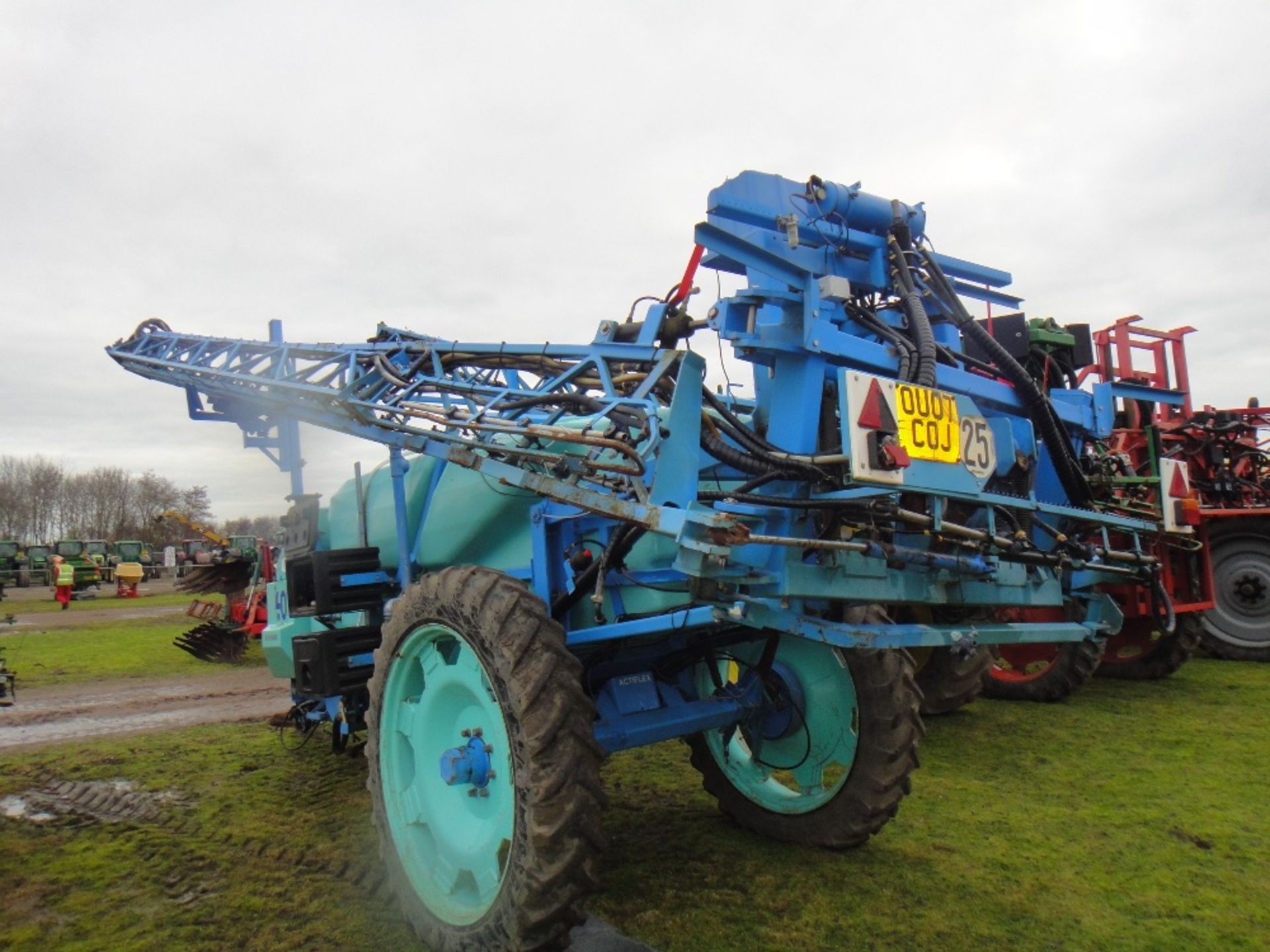 Berthoud 32m Trailed Sprayer - Image 2 of 5