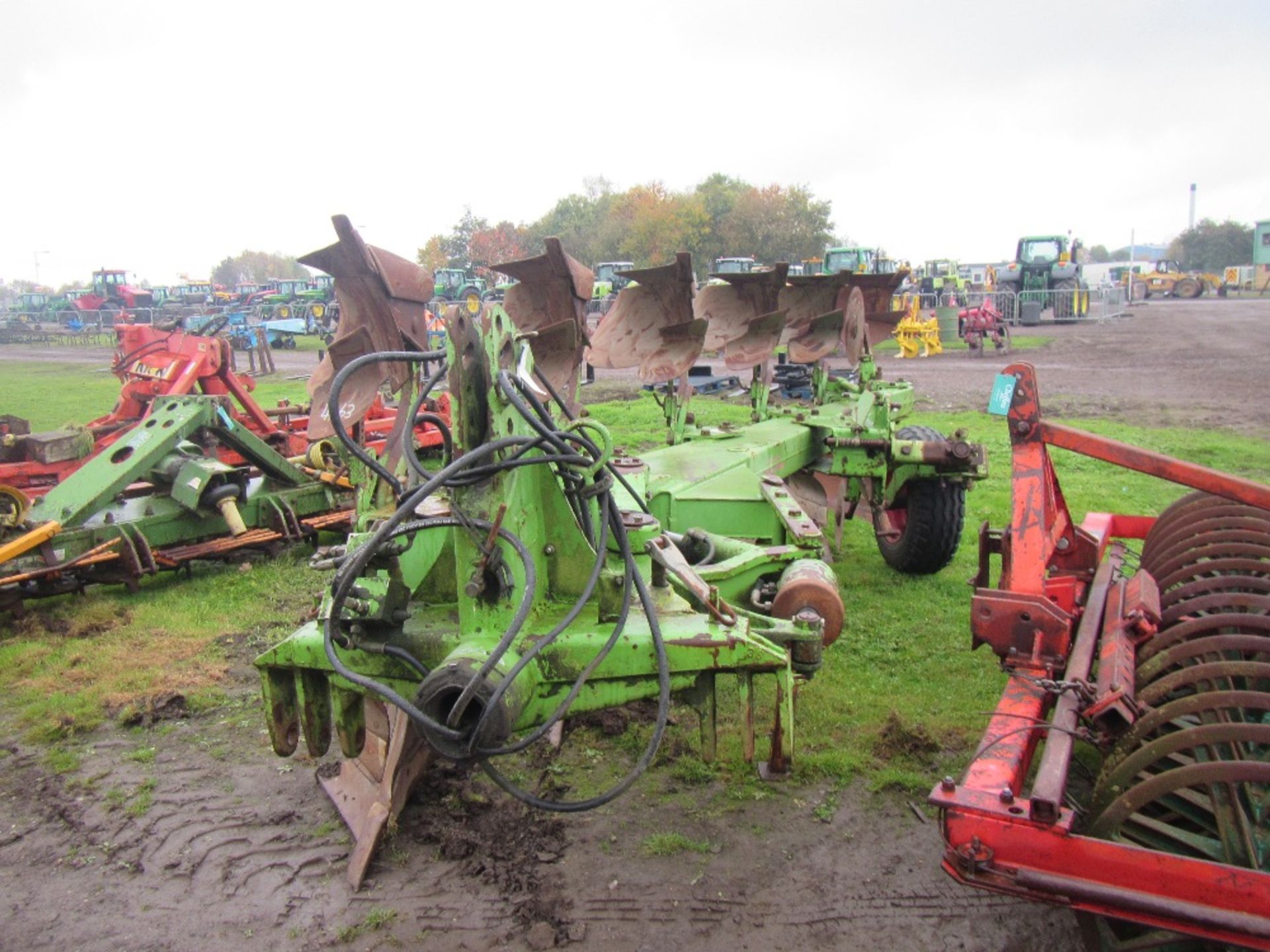 Dowdeswell 130 6 Furrow Plough - Image 4 of 4