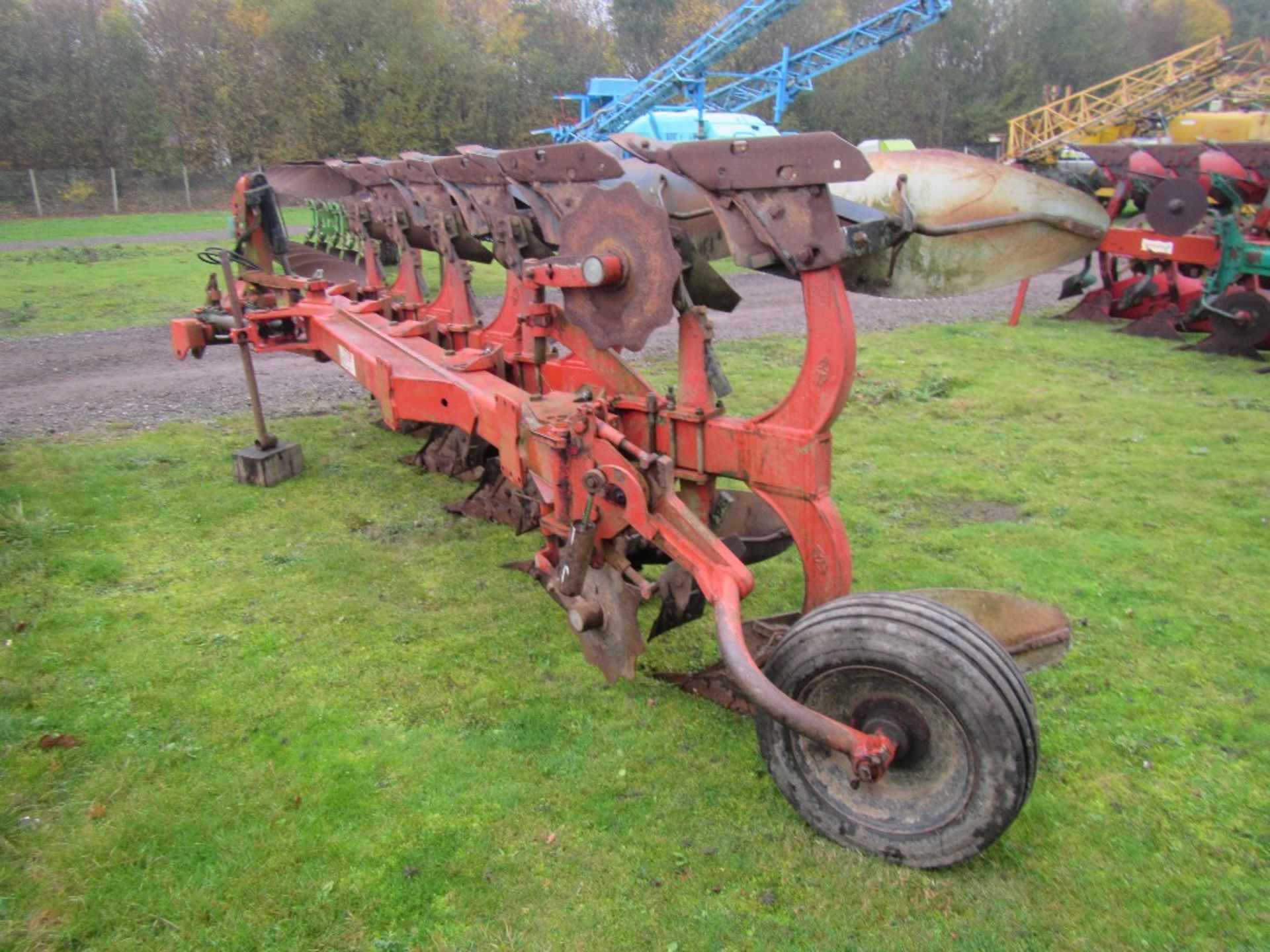Gregoire Besson RB47 5 Furrow Plough - Image 3 of 4